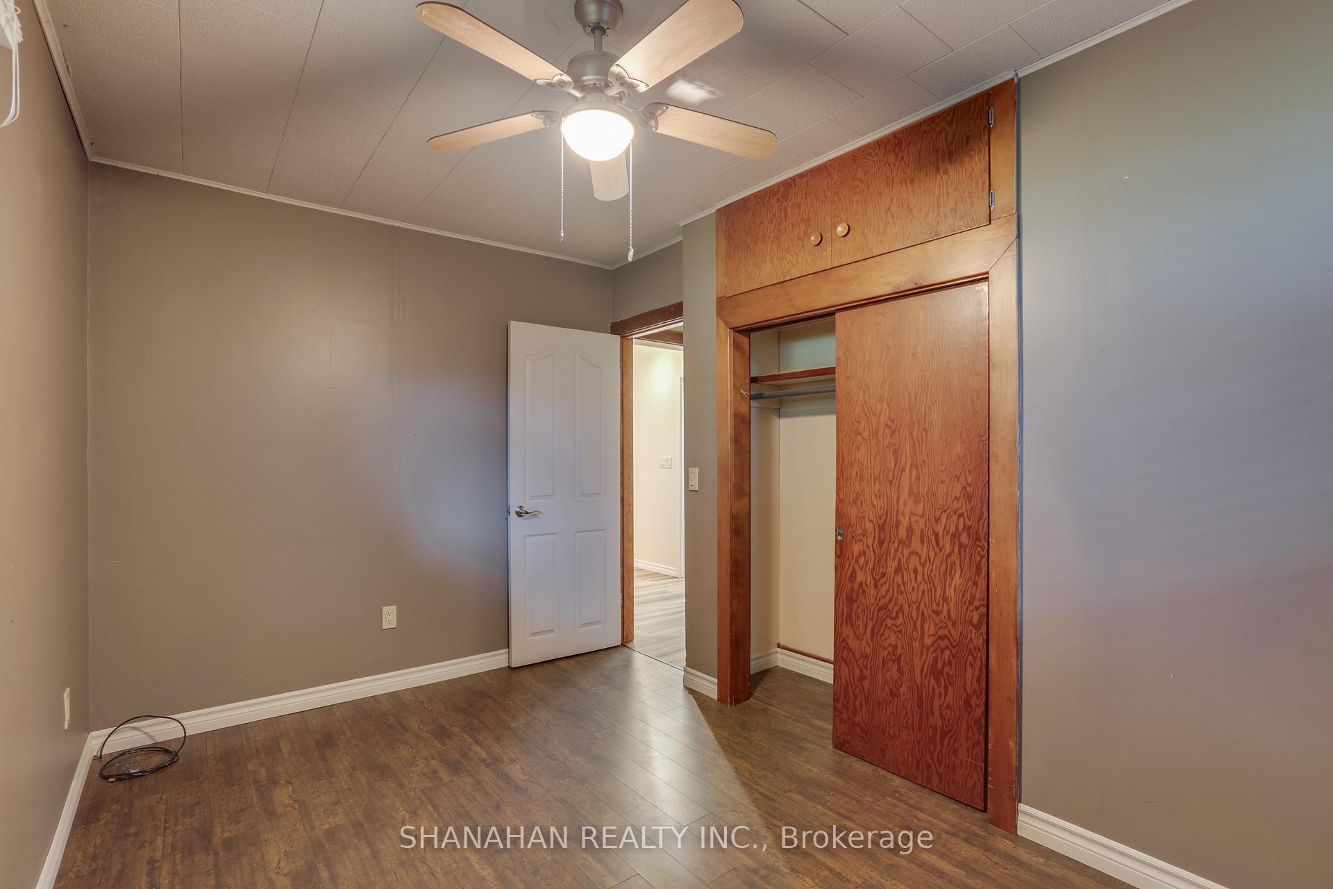 Photo 13 of 7125 Egremont Road, Warwick, Watford — HOMEH