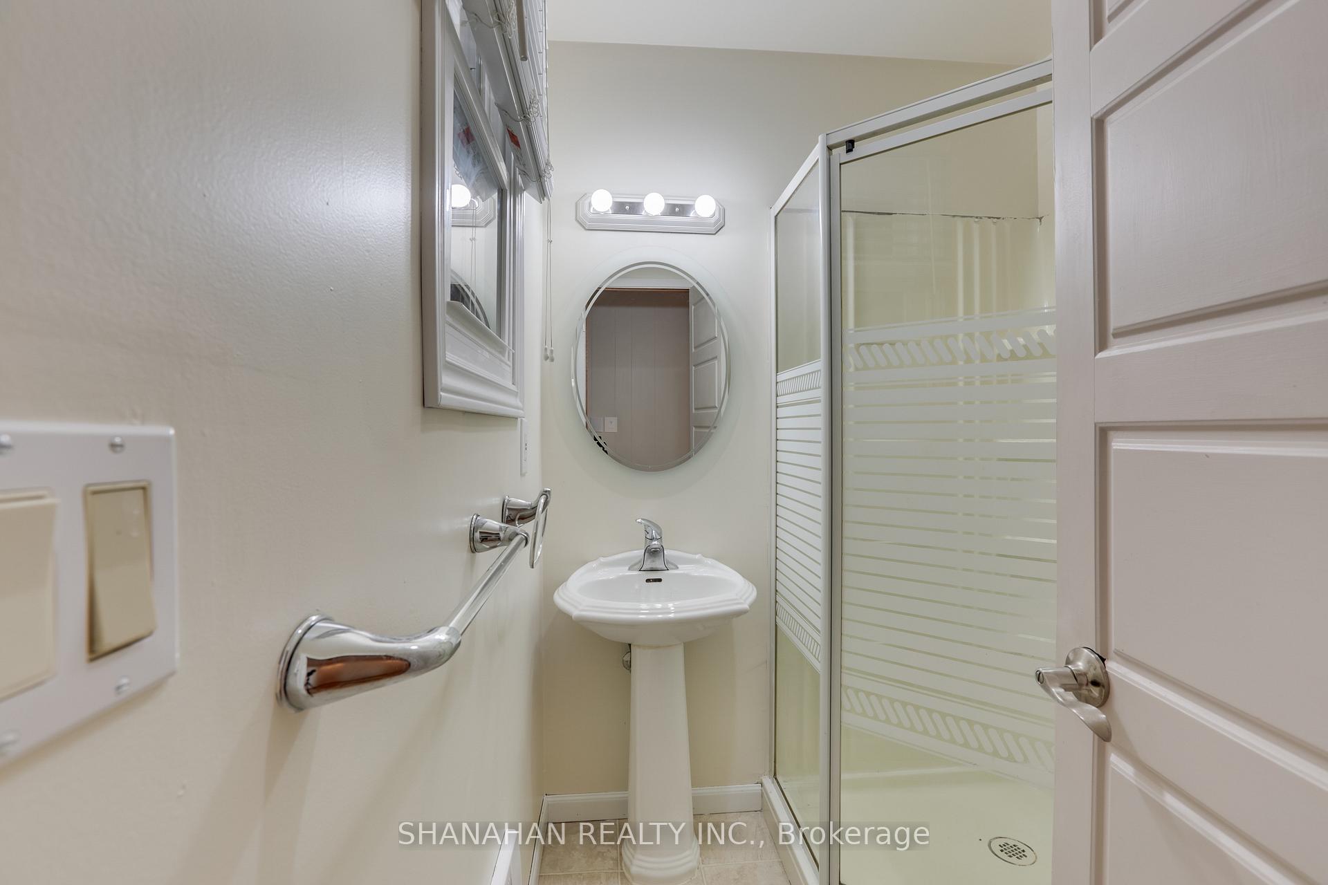 Photo 24 of 7125 Egremont Road, Warwick, Watford — HOMEH