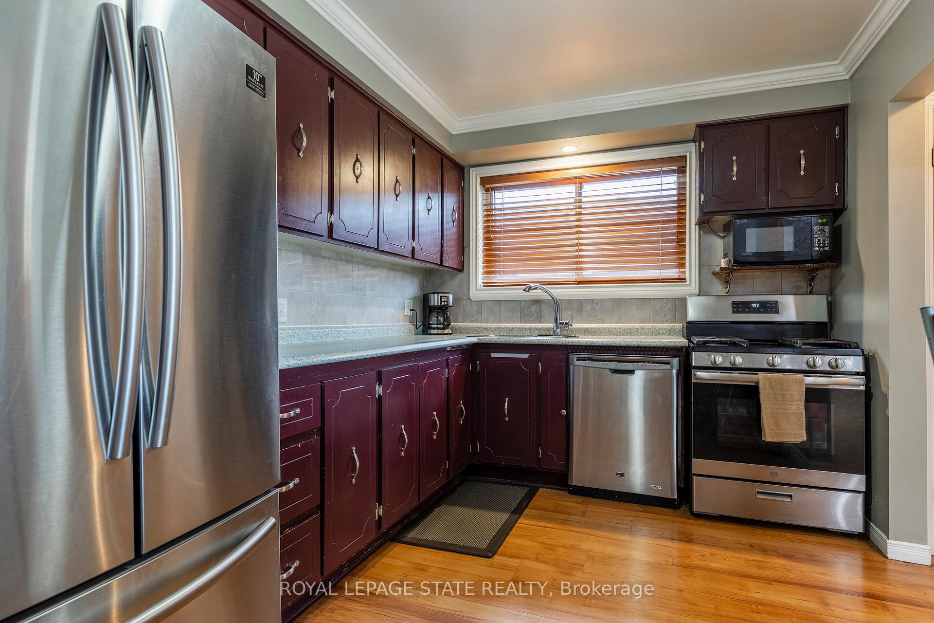 Photo 18 of 299 Carson Drive, Hamilton, Lisgar — HOMEH