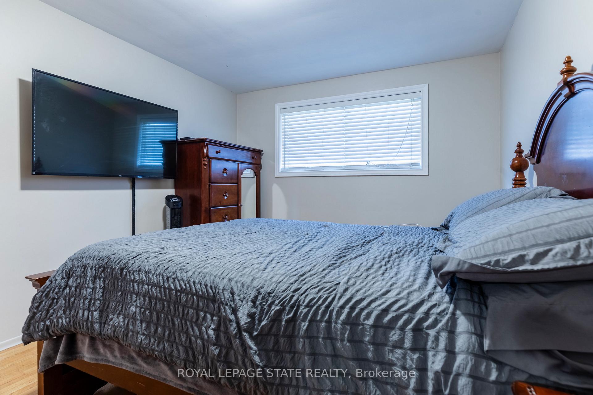 Photo 10 of 299 Carson Drive, Hamilton, Lisgar — HOMEH