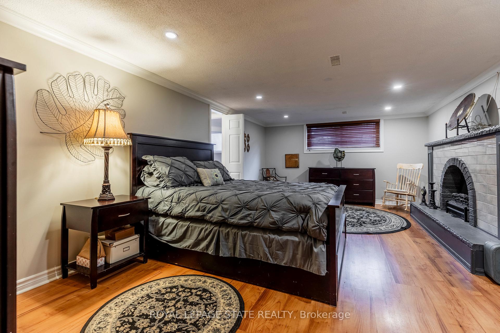Photo 34 of 299 Carson Drive, Hamilton, Lisgar — HOMEH