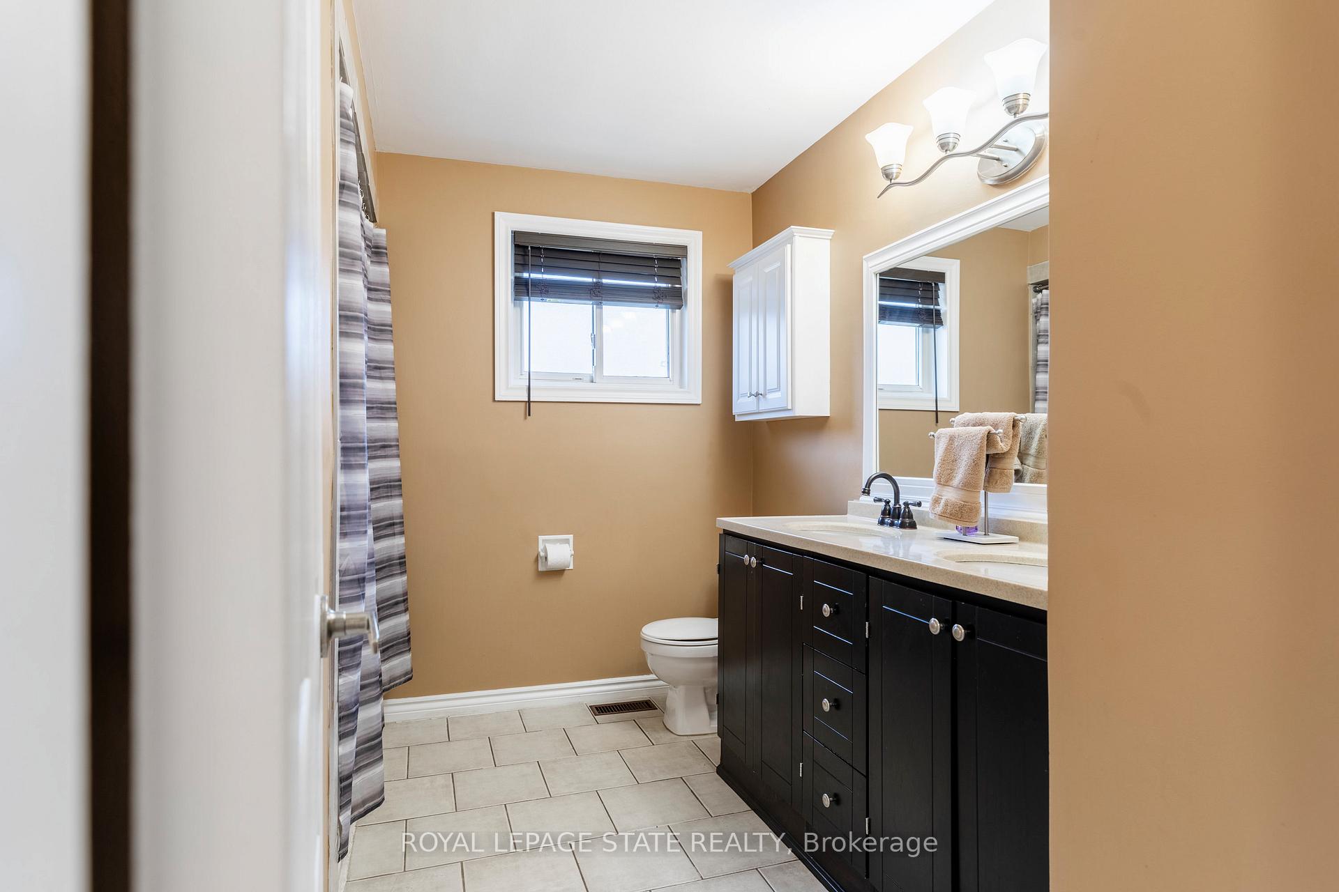 Photo 36 of 299 Carson Drive, Hamilton, Lisgar — HOMEH