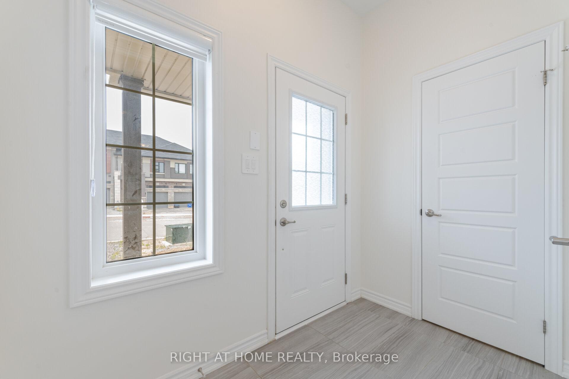 Photo 8 of 34 George Brier Drive W, Brant, Paris — HOMEH