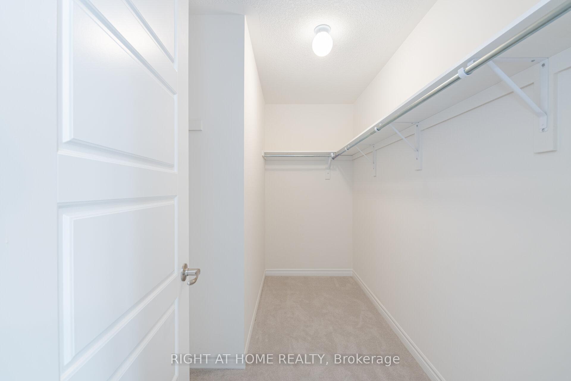 Photo 21 of 34 George Brier Drive W, Brant, Paris — HOMEH