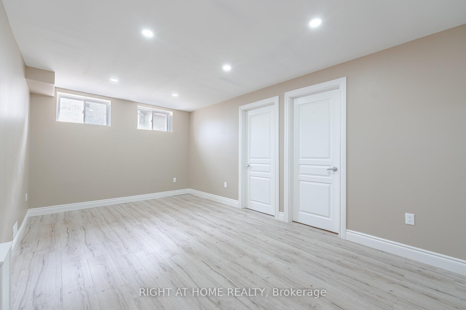 Photo 31 of 34 George Brier Drive W, Brant, Paris — HOMEH