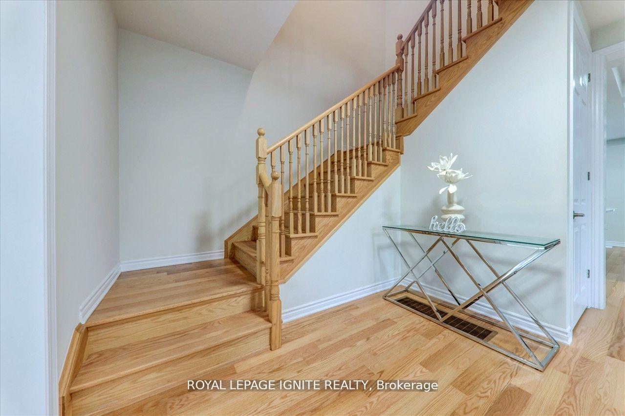 Photo 5 of 1 Waterfront Crescent, Whitby, Port Whitby — HOMEH