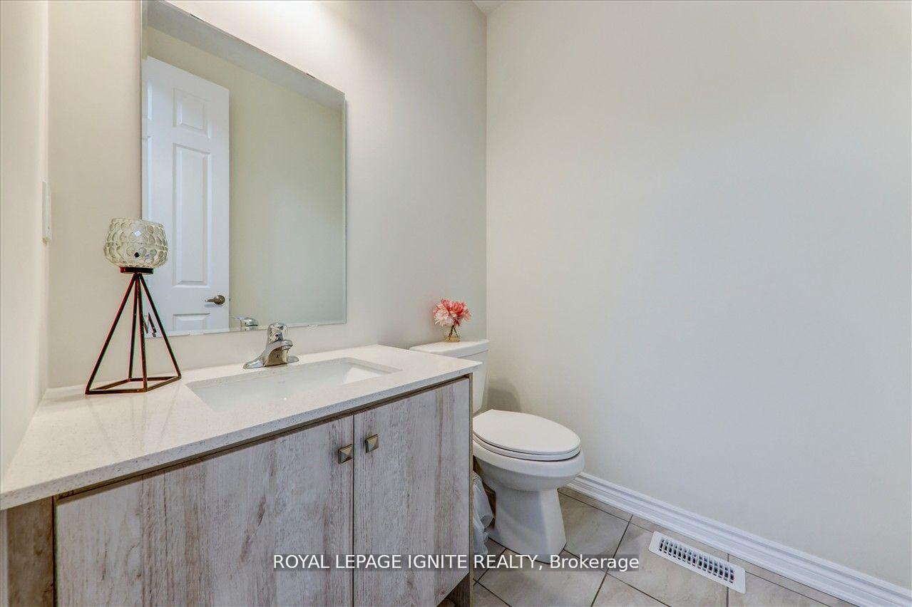 Photo 12 of 1 Waterfront Crescent, Whitby, Port Whitby — HOMEH