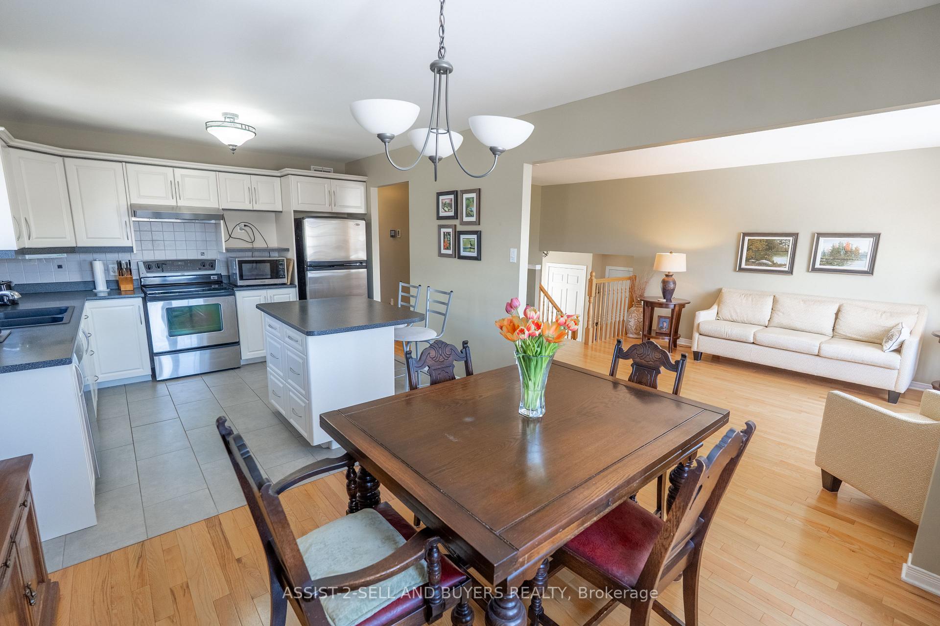 Photo 7 of 185 Markell Crescent, Cornwall — HOMEH