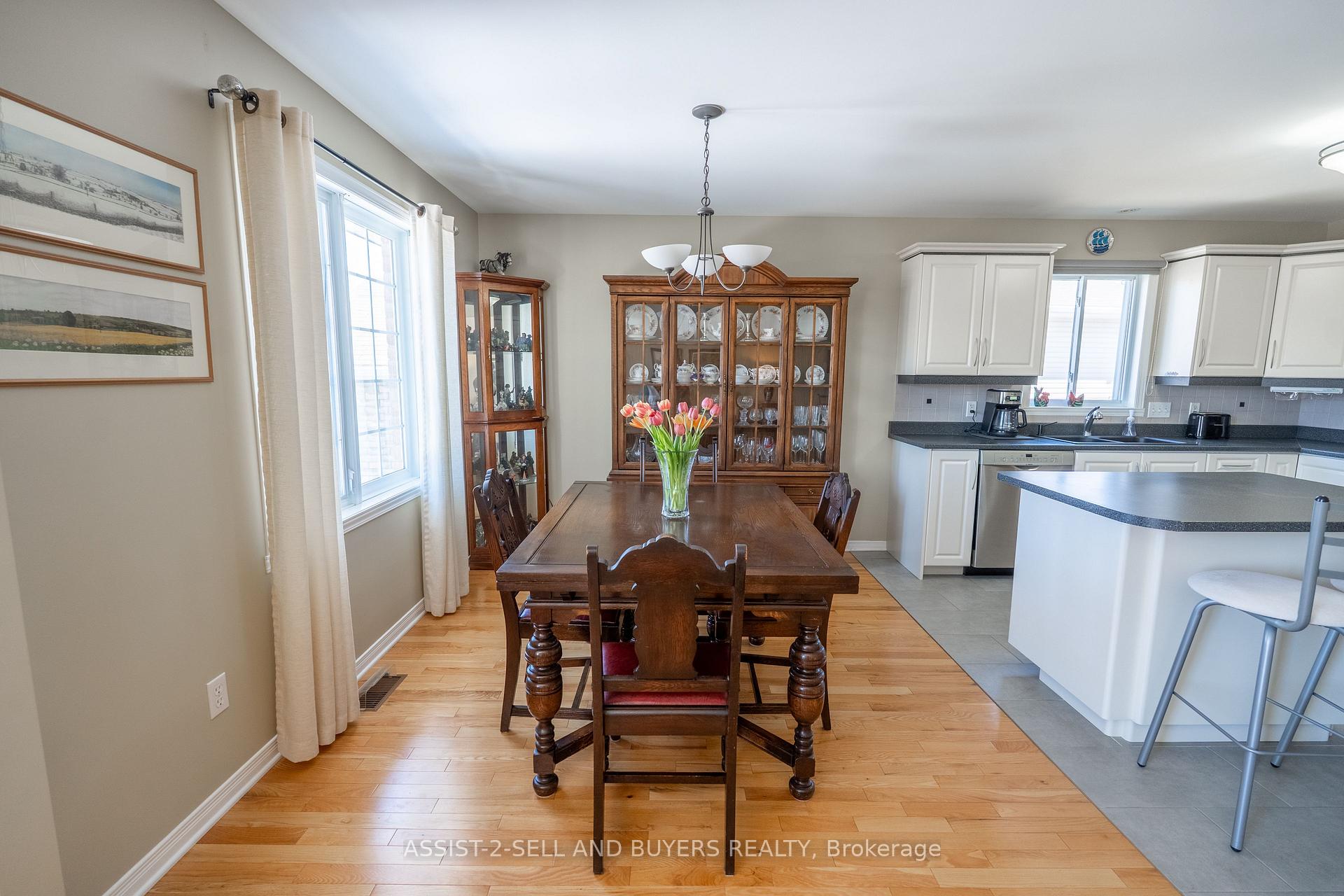 Photo 11 of 185 Markell Crescent, Cornwall — HOMEH
