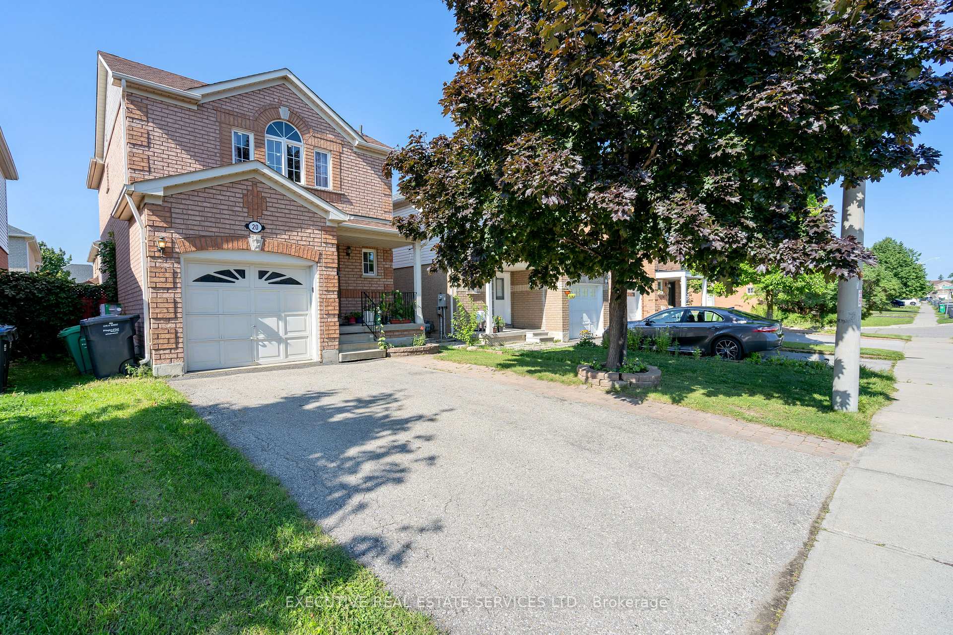 Photo 1 of 20 Heathwood Drive, Brampton, Fletcher's Meadow — HOMEH
