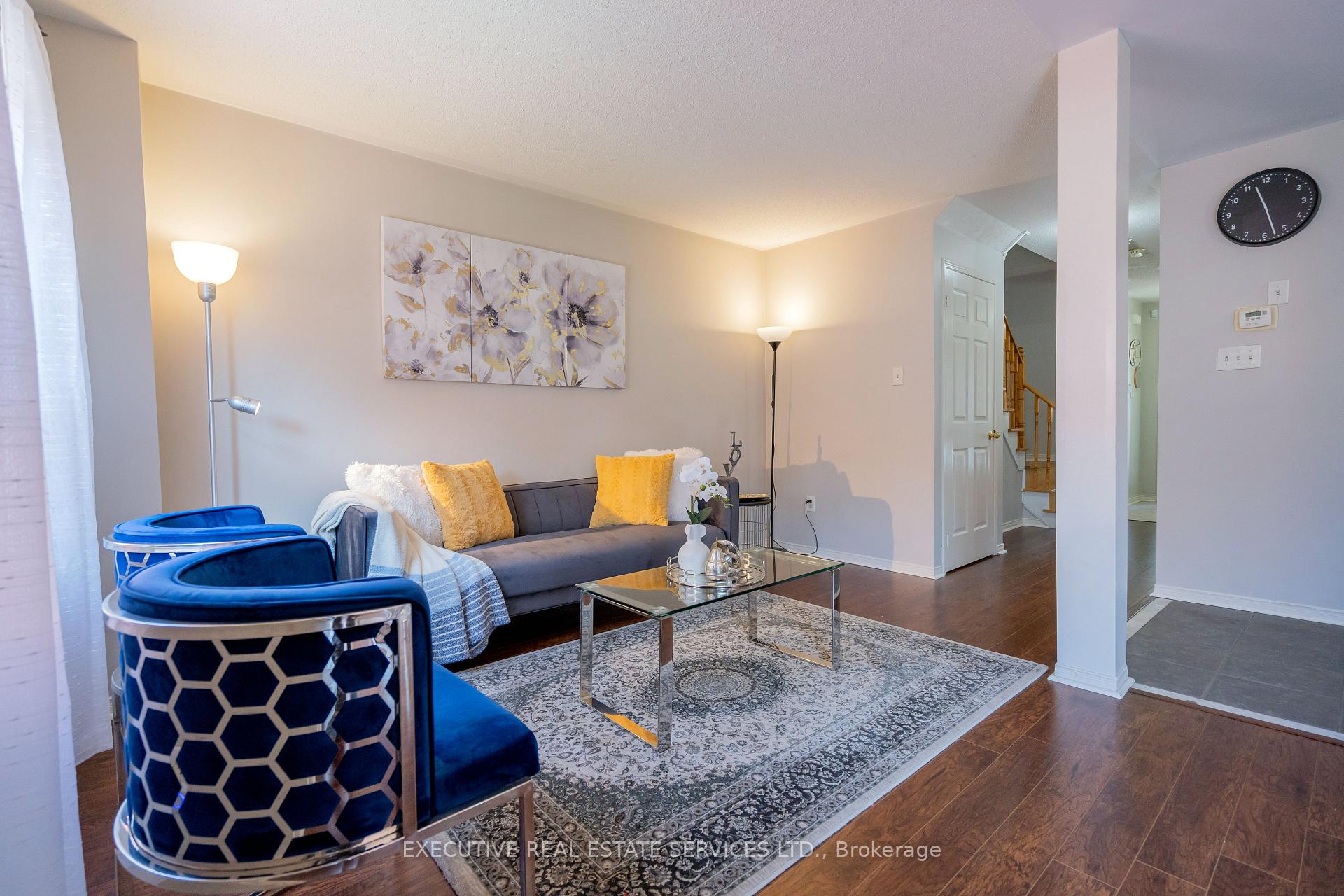 Photo 9 of 20 Heathwood Drive, Brampton, Fletcher's Meadow — HOMEH