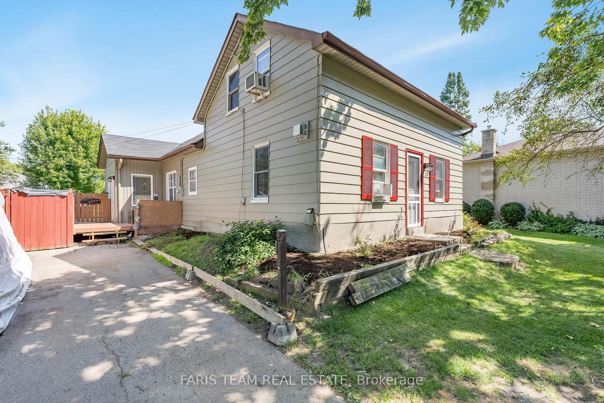 Photo 9 of 15 George Street, Innisfil, Cookstown — HOMEH