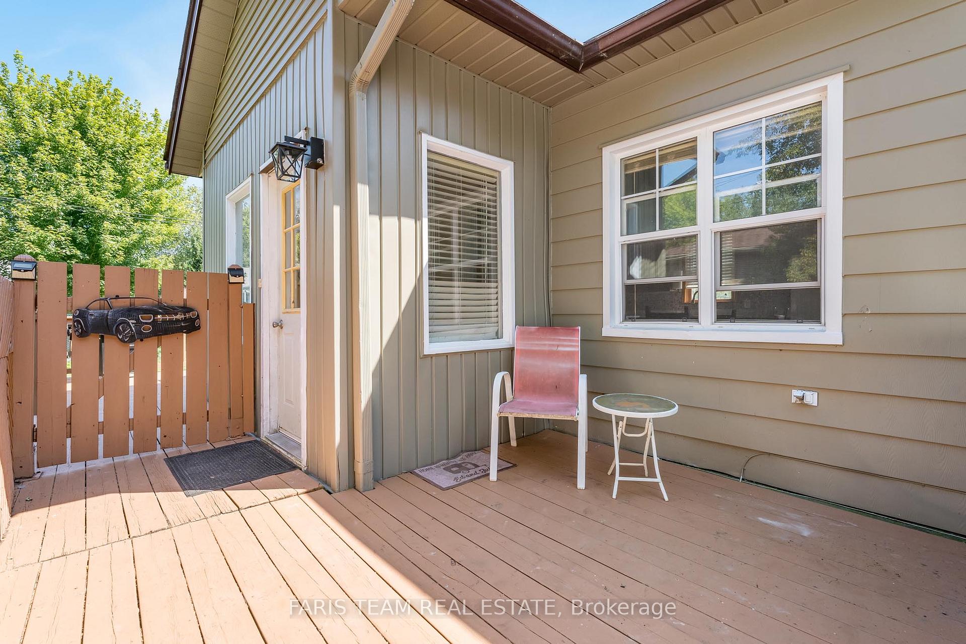 Photo 4 of 15 George Street, Innisfil, Cookstown — HOMEH