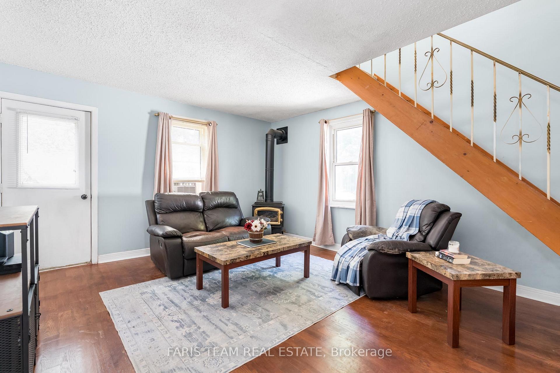 Photo 10 of 15 George Street, Innisfil, Cookstown — HOMEH