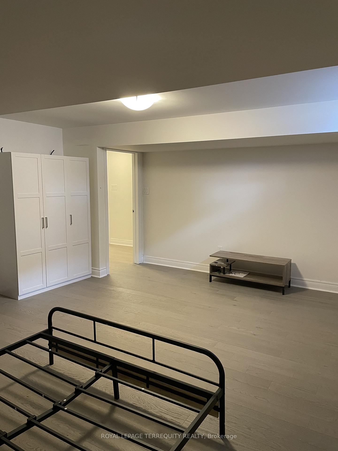 Photo 25 of 30 Lepp Drive, Markham, Middlefield — HOMEH