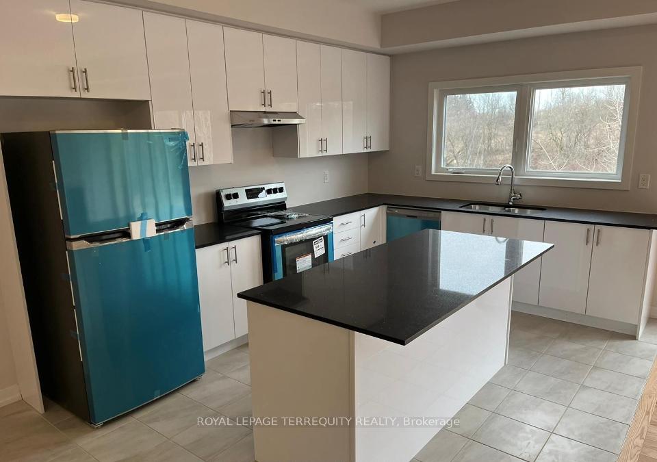 Photo 11 of 46 Trailside Drive, Haldimand — HOMEH