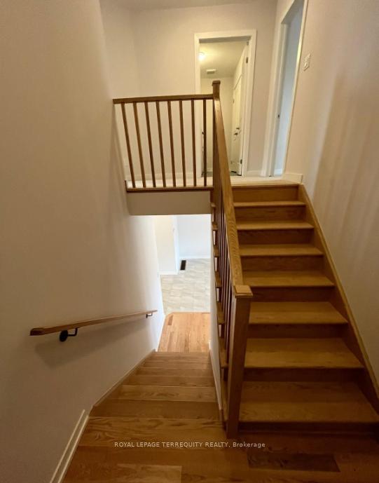 Photo 12 of 46 Trailside Drive, Haldimand — HOMEH