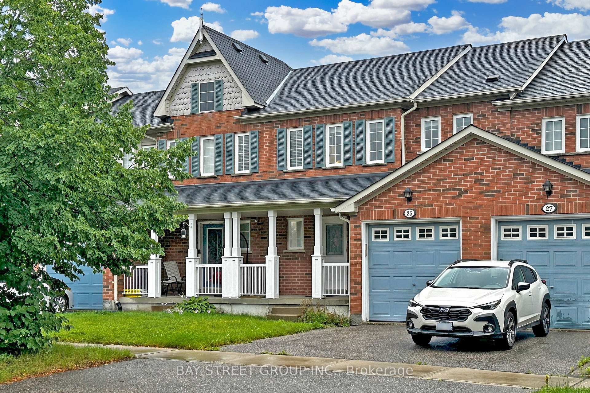 Photo 6 of 25 Maple Ridge Crescent, Markham, Greensborough — HOMEH