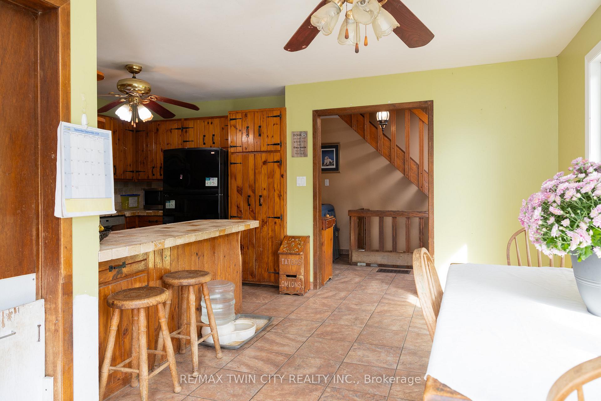 Photo 15 of 93 Simcoe Street, Brant, Oakland — HOMEH
