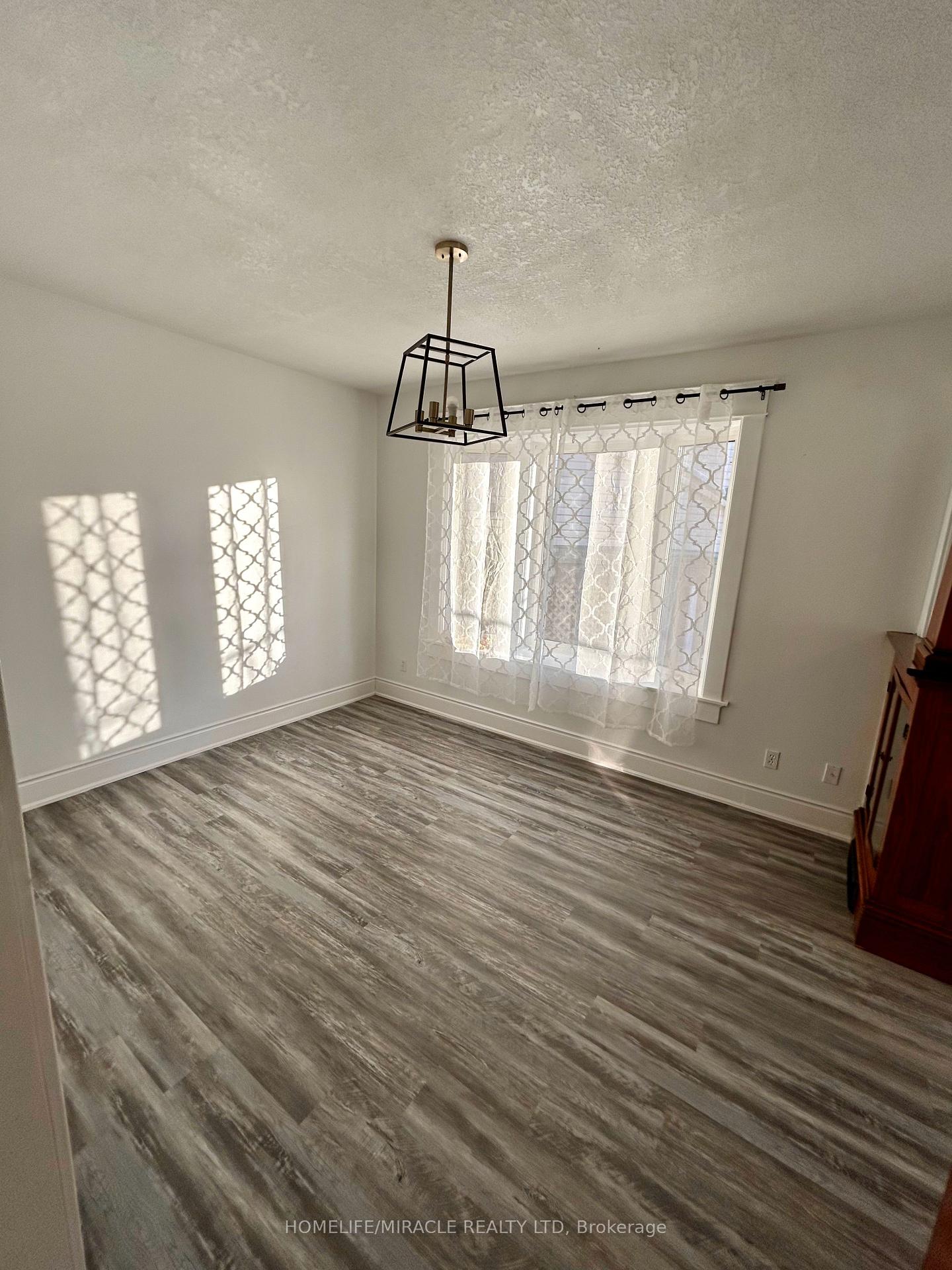 Photo 13 of 11 Shanley Street, Kitchener — HOMEH