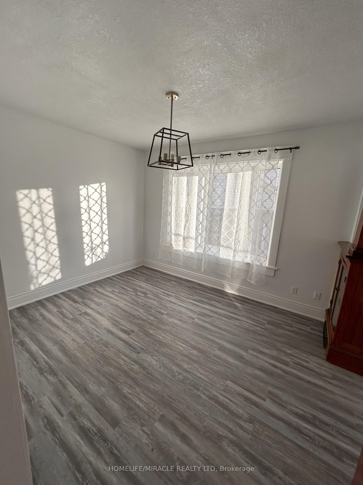 Photo 14 of 11 Shanley Street, Kitchener — HOMEH