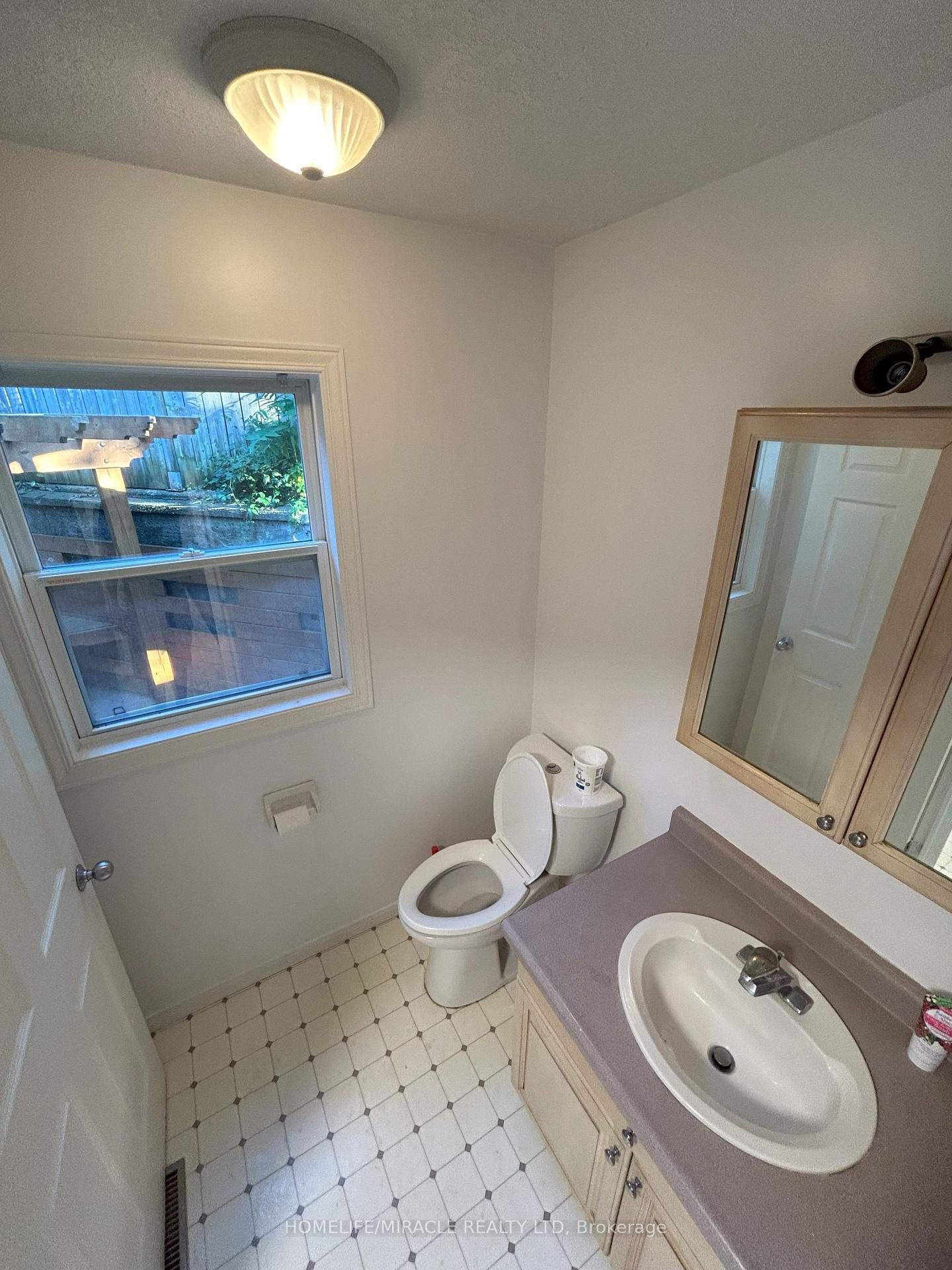 Photo 22 of 11 Shanley Street, Kitchener — HOMEH