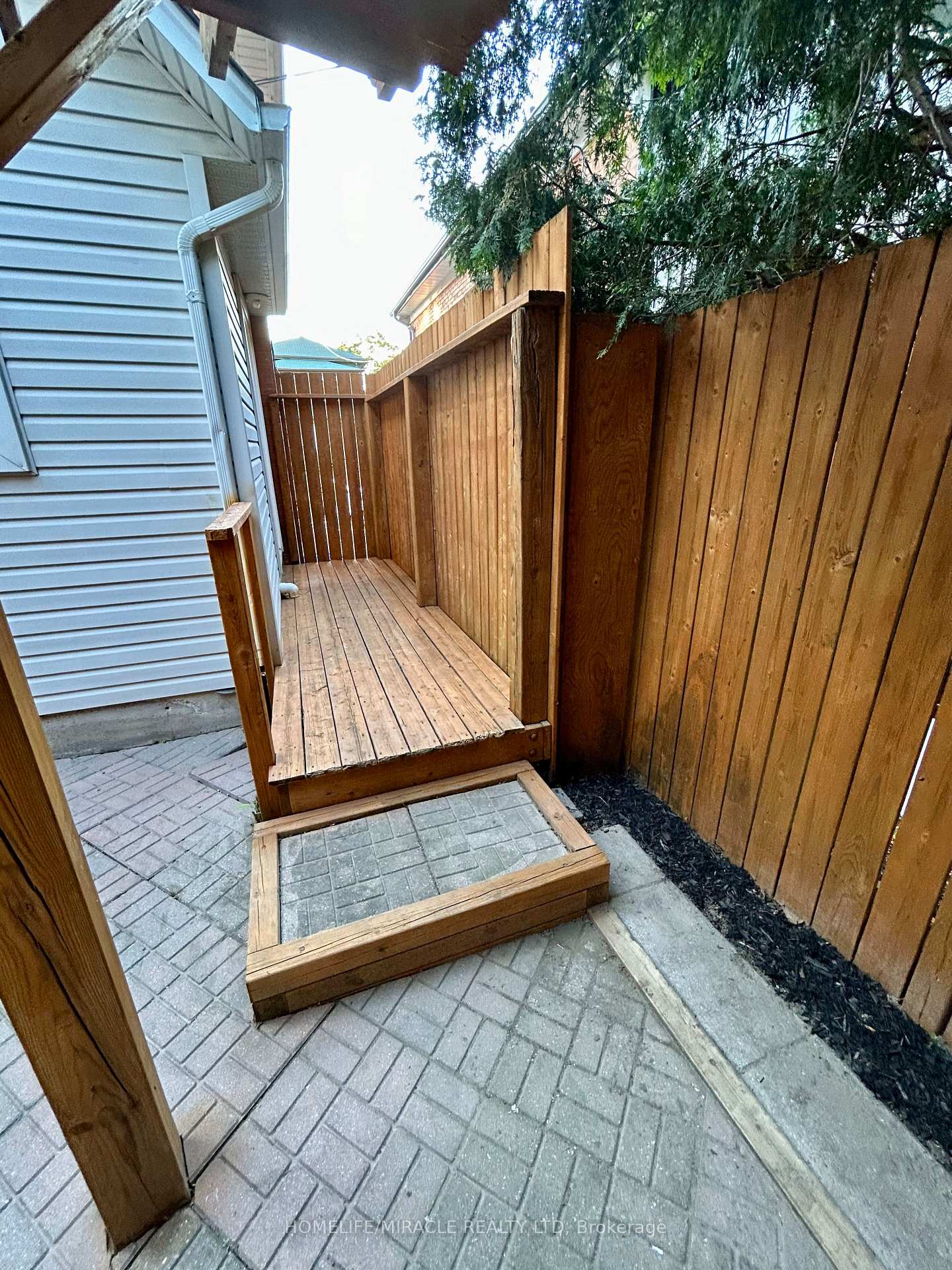 Photo 19 of 11 Shanley Street, Kitchener — HOMEH