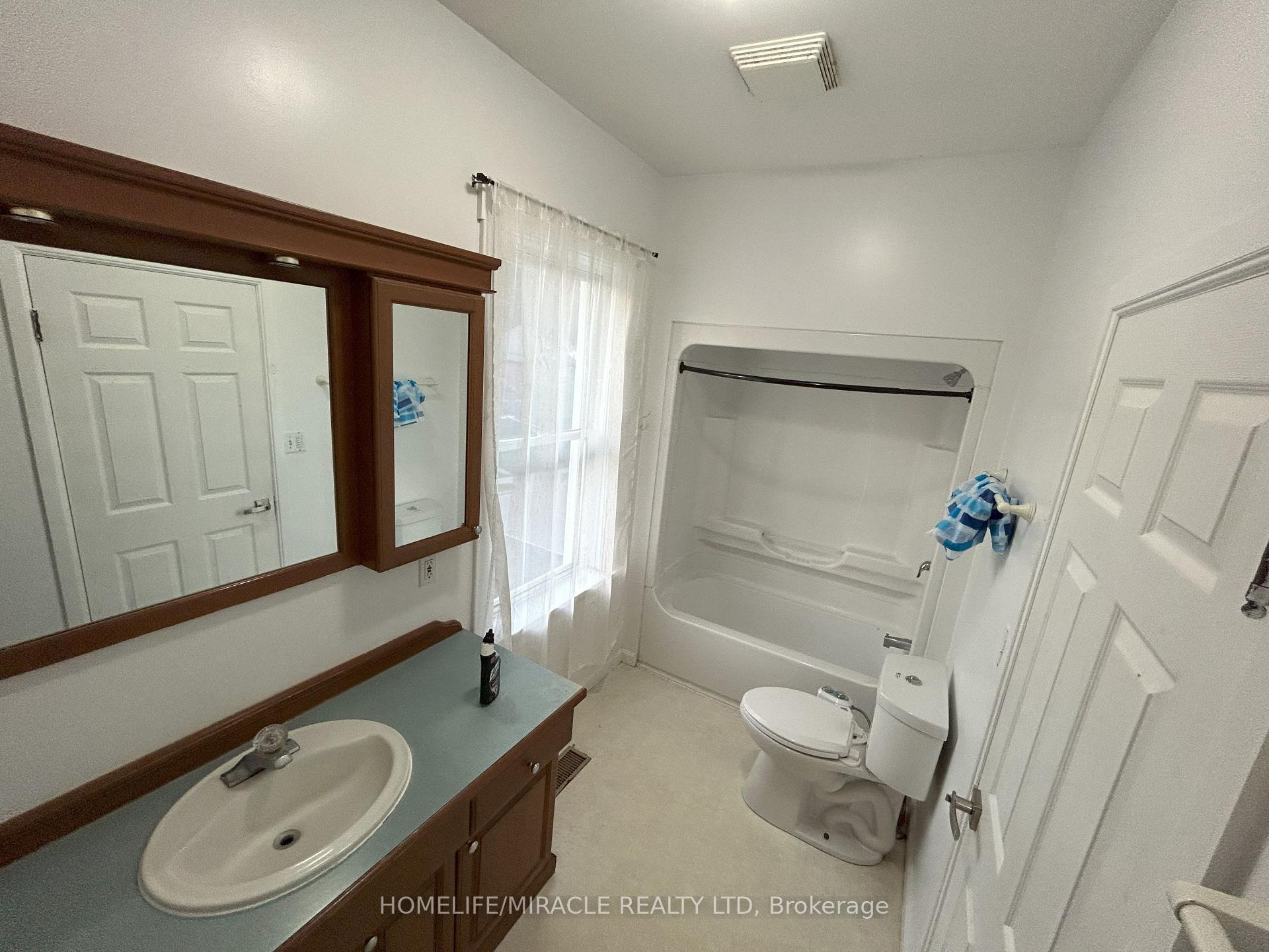 Photo 26 of 11 Shanley Street, Kitchener — HOMEH