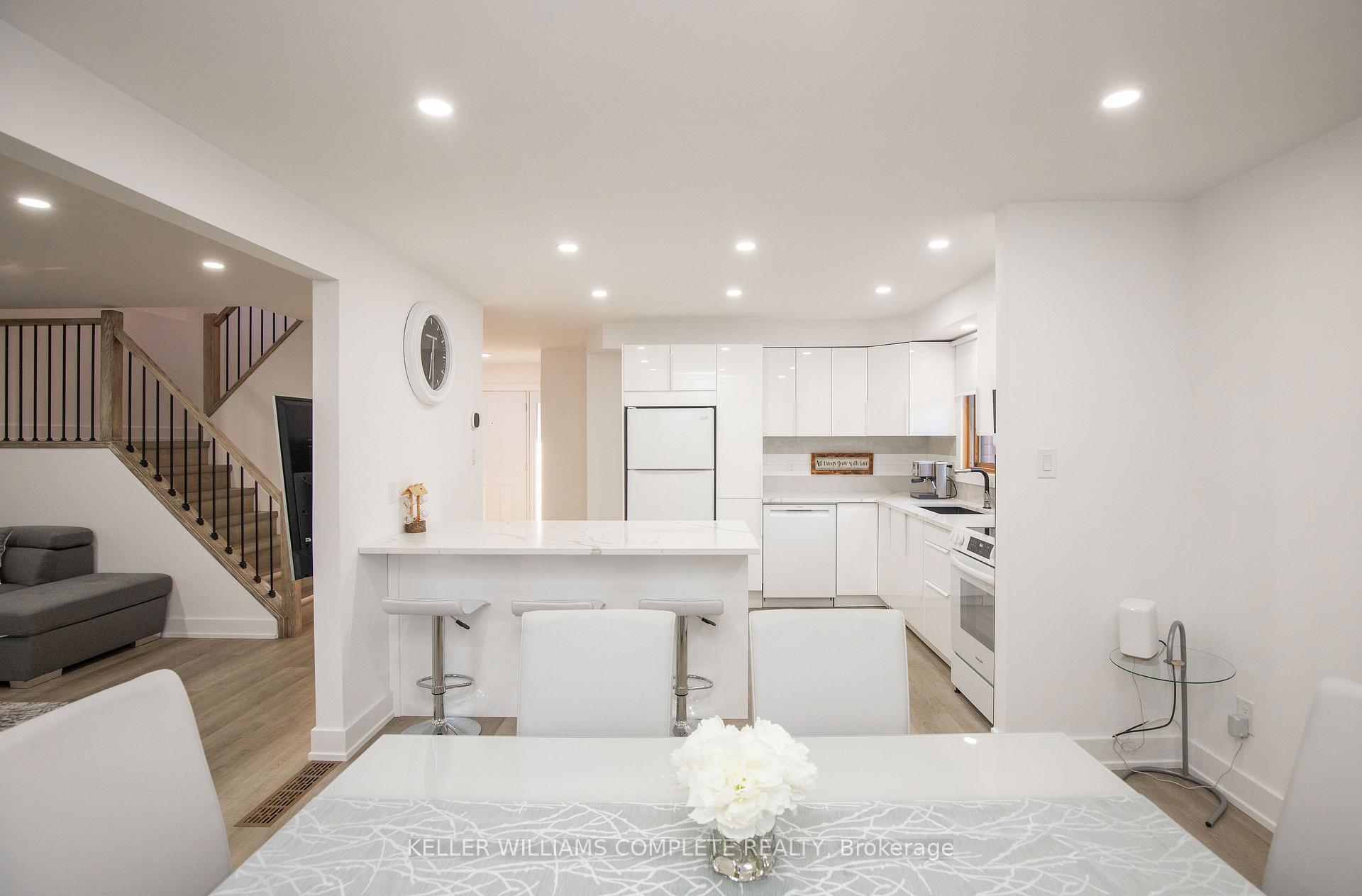 Photo 1 of 76 Pinewarbler Drive, Hamilton, Bruleville — HOMEH
