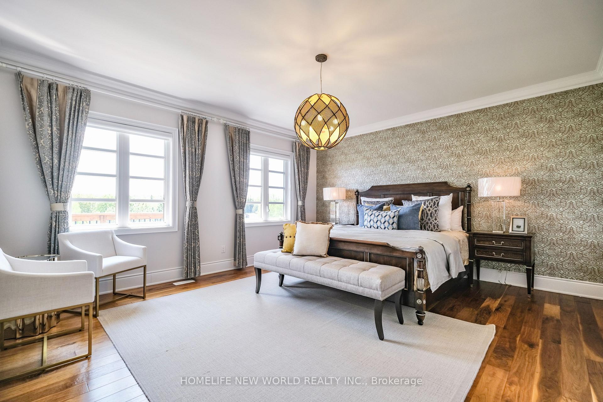 Photo 35 of 98 Carisbrooke Circle, Aurora, Bayview Southeast — HOMEH