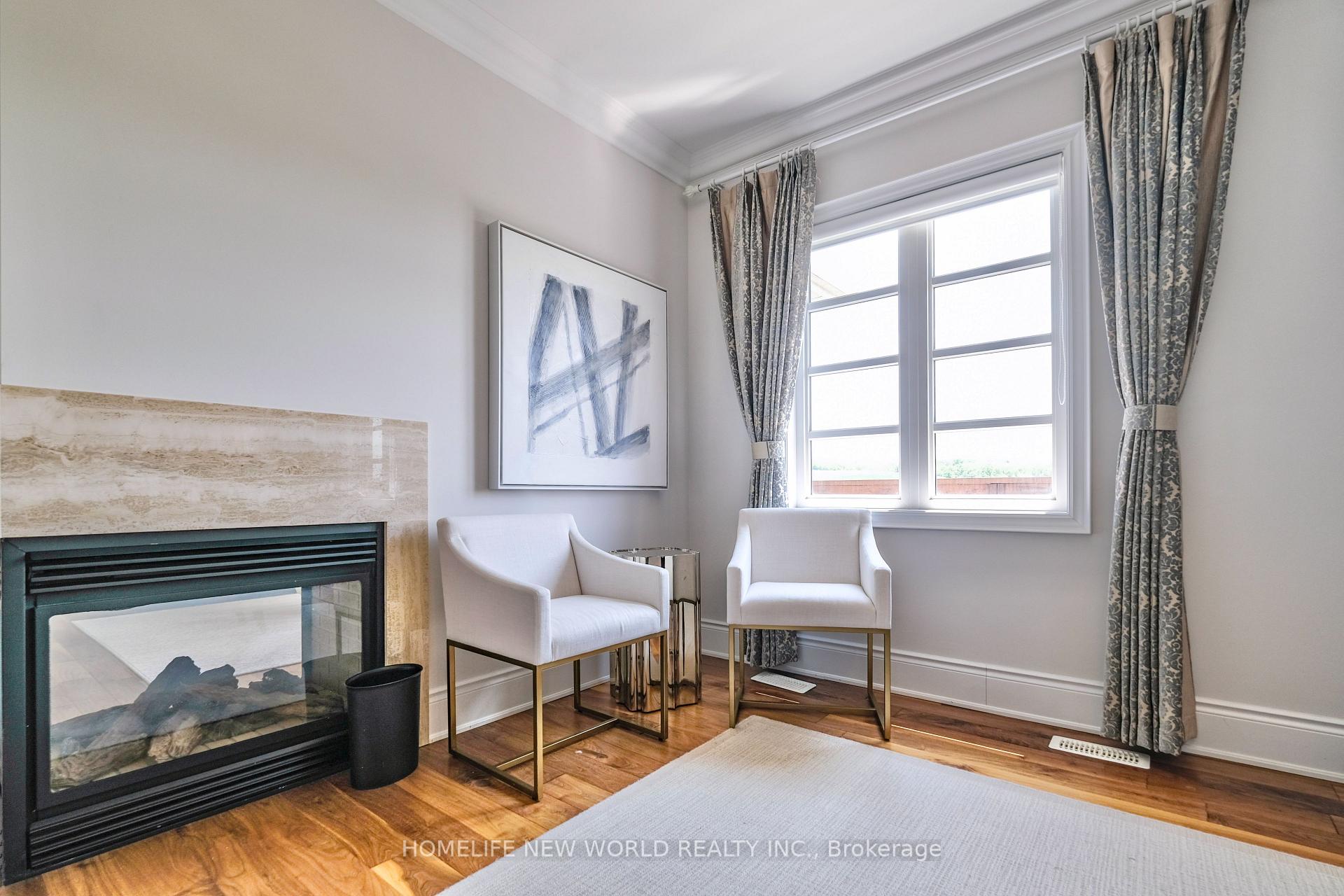 Photo 39 of 98 Carisbrooke Circle, Aurora, Bayview Southeast — HOMEH