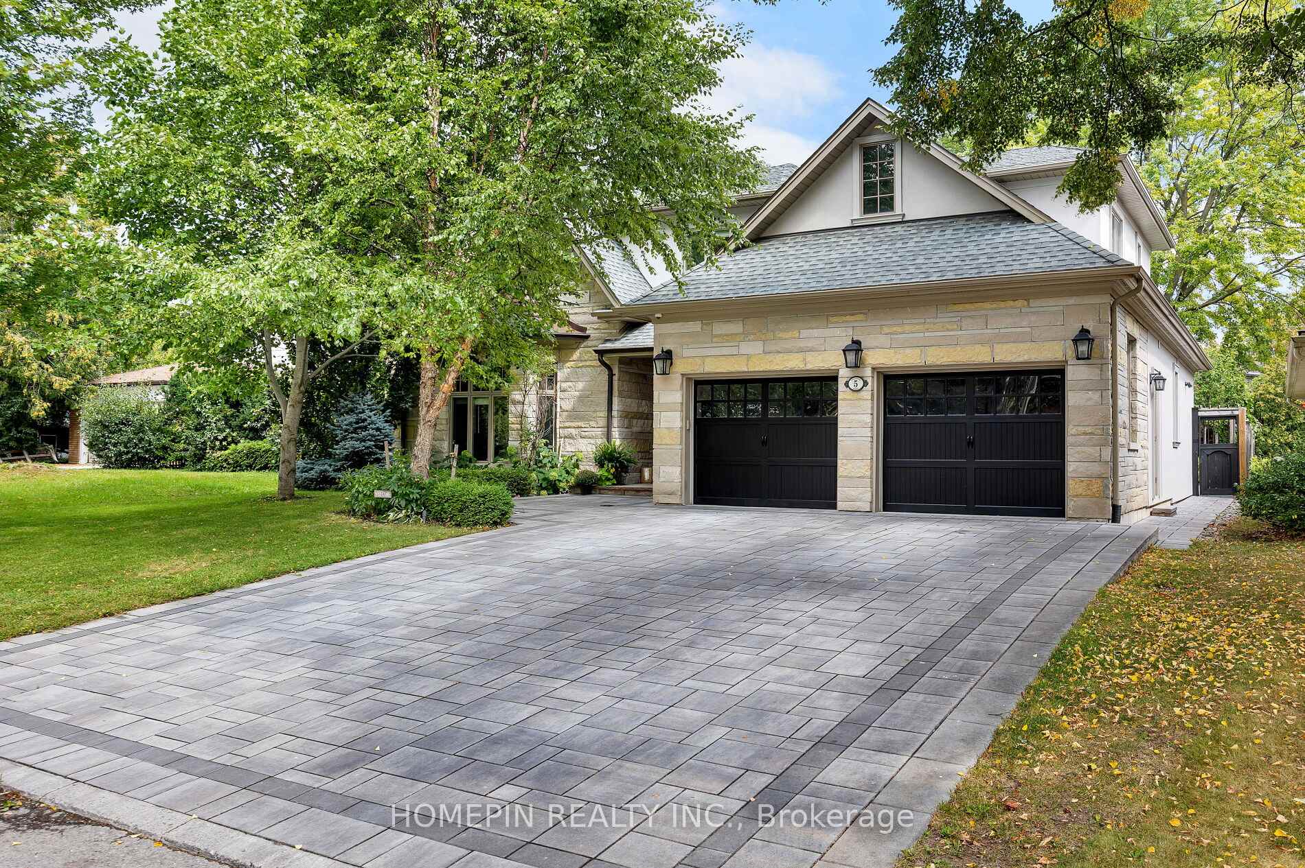 Front of 5 Callahan Road