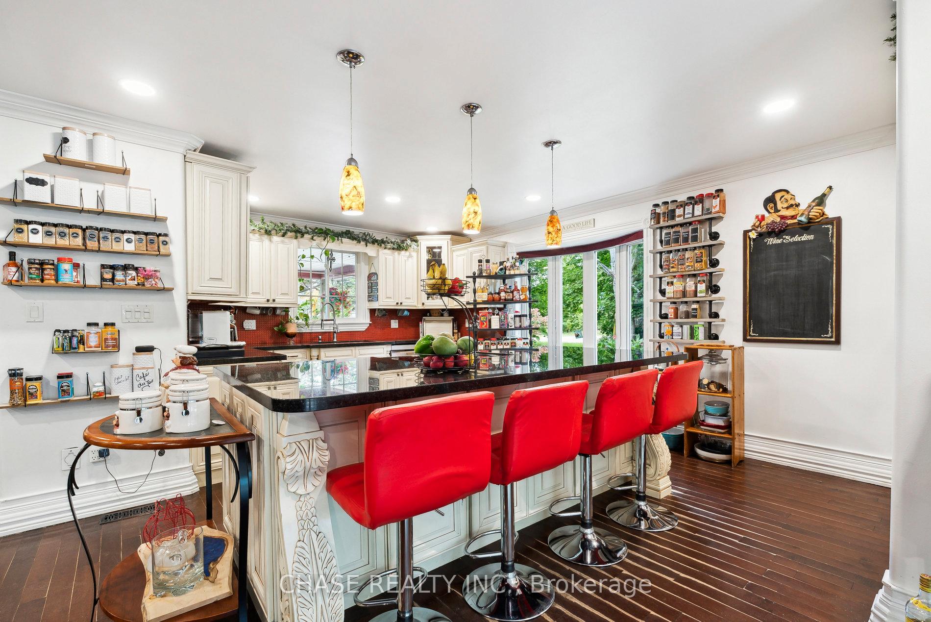 Photo 6 of 430 Murray Road, Midland — HOMEH
