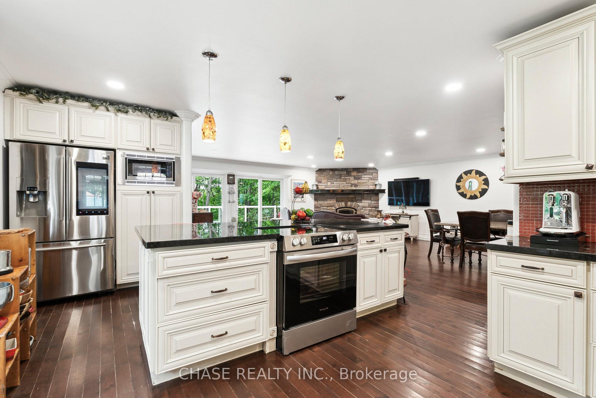 Photo 10 of 430 Murray Road, Midland — HOMEH