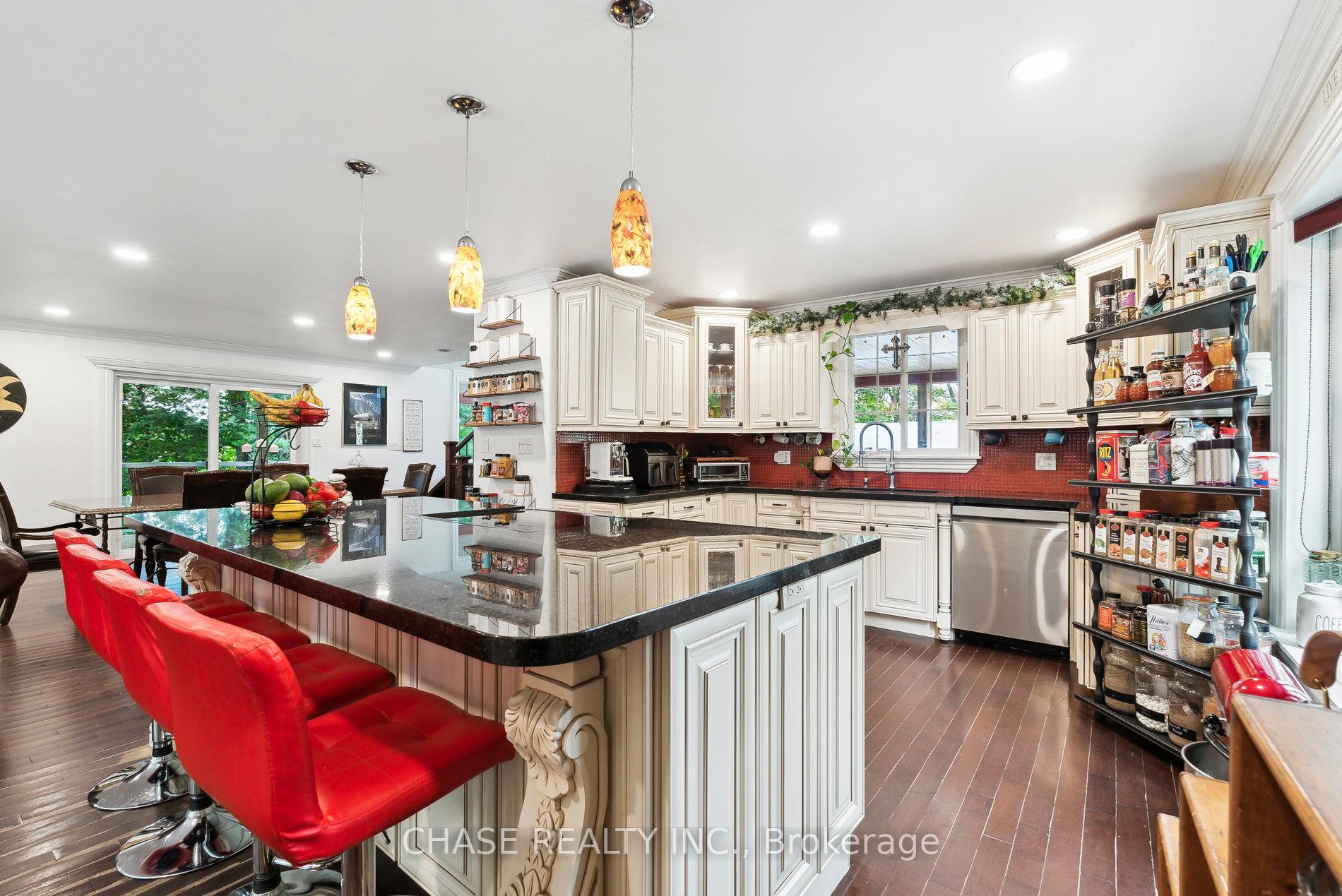 Photo 8 of 430 Murray Road, Midland — HOMEH