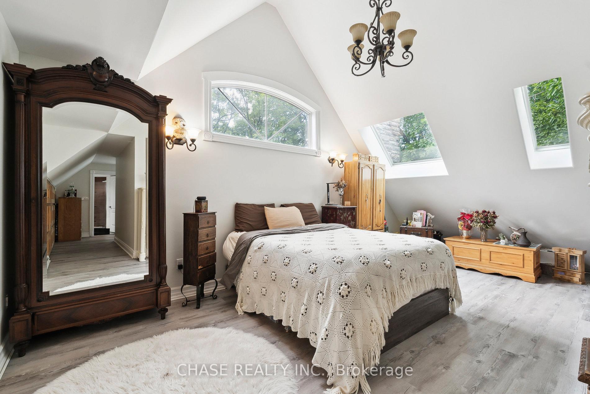 Photo 20 of 430 Murray Road, Midland — HOMEH