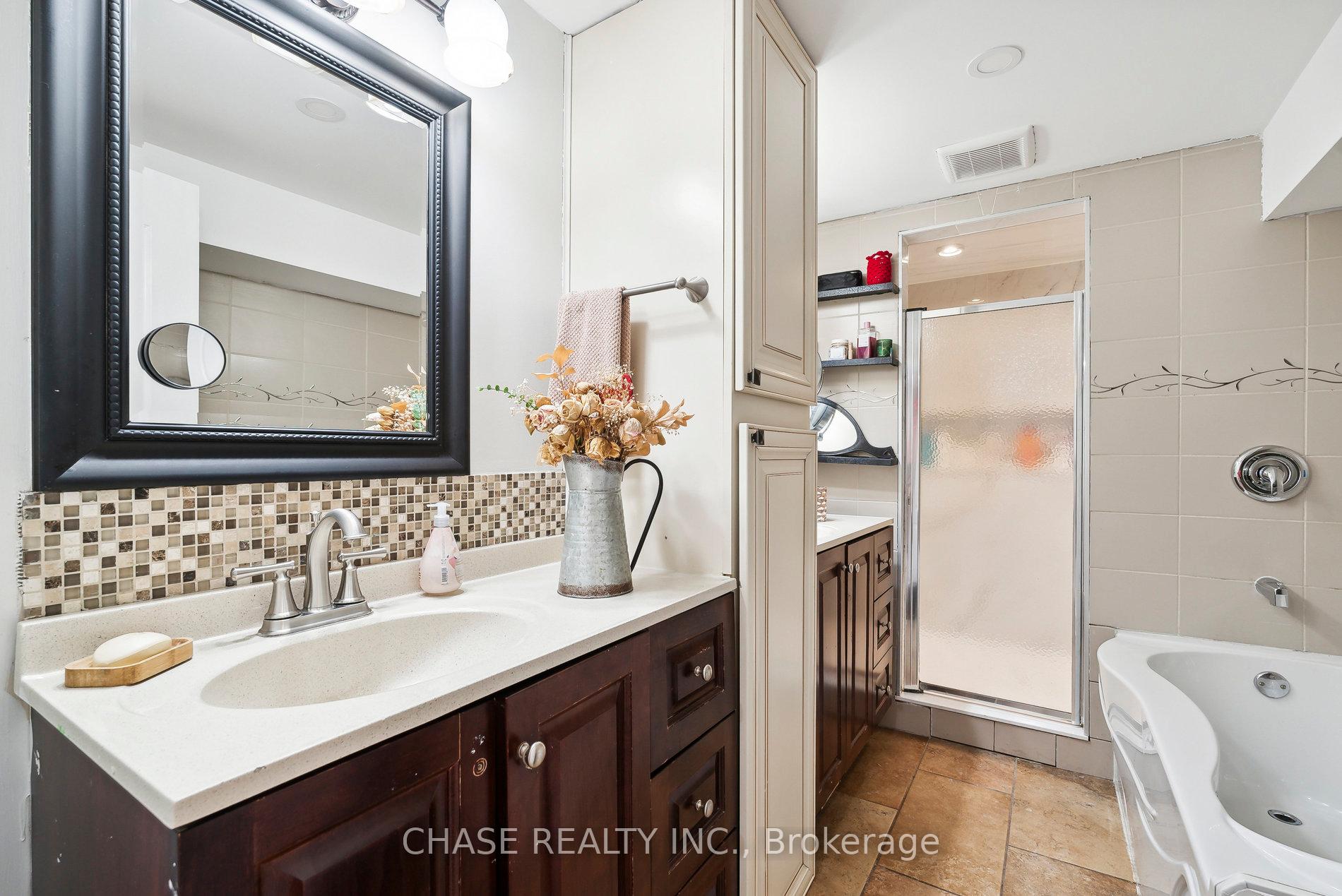 Photo 21 of 430 Murray Road, Midland — HOMEH