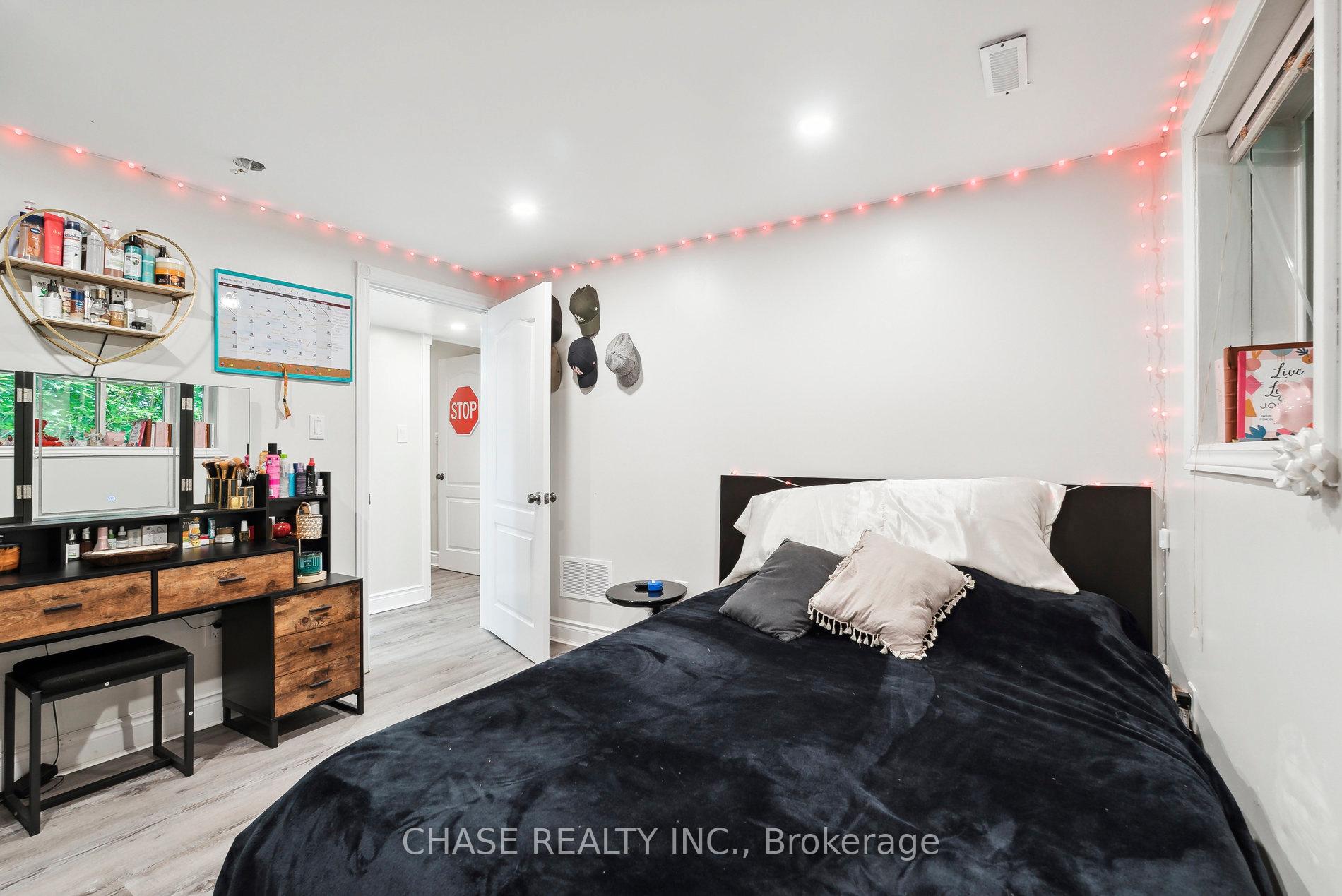 Photo 18 of 430 Murray Road, Midland — HOMEH