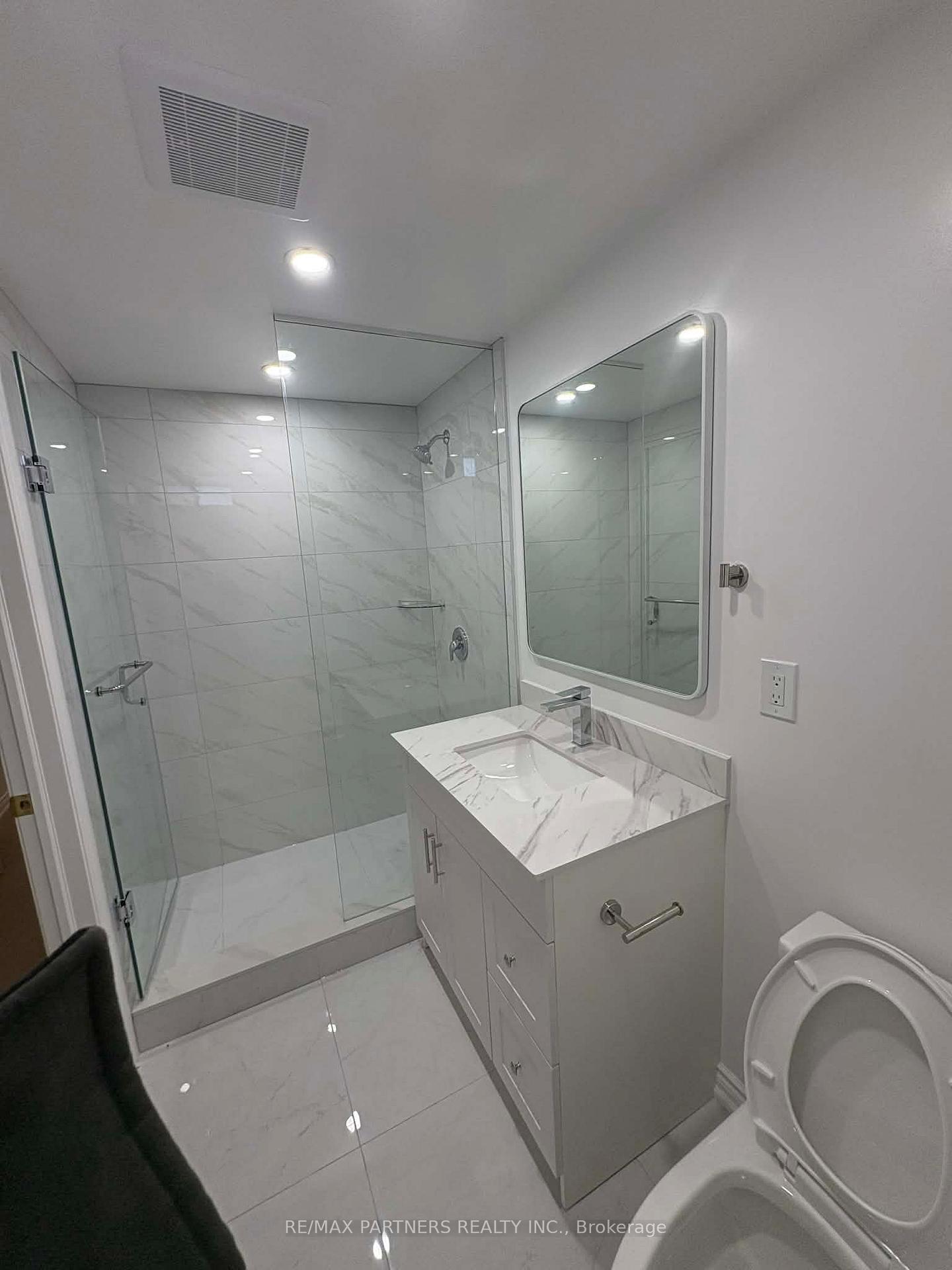 Photo 18 of 83 Bur Oak Avenue, Markham, Berczy — HOMEH