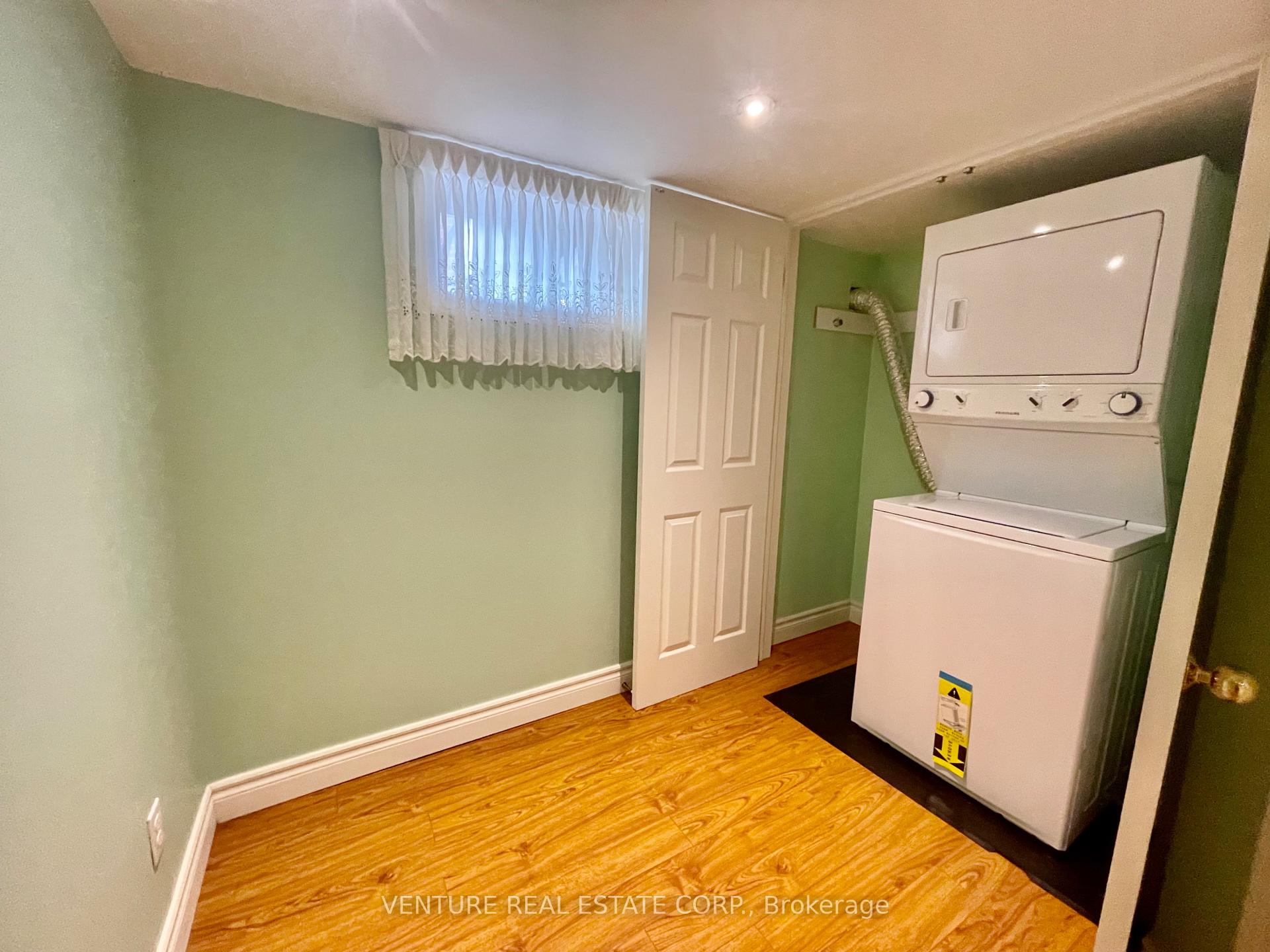 Photo 12 of 77 Greylawn Crescent, Scarborough, Wexford-Maryvale — HOMEH