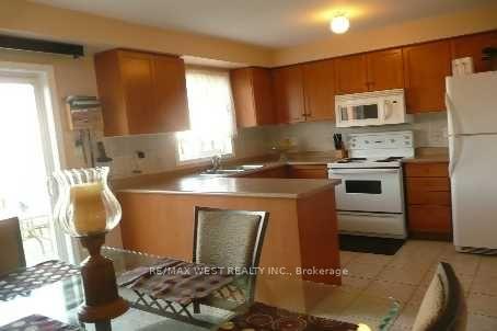 Photo 2 of 51 Native Landing, Brampton, Fletcher's Creek Village — HOMEH