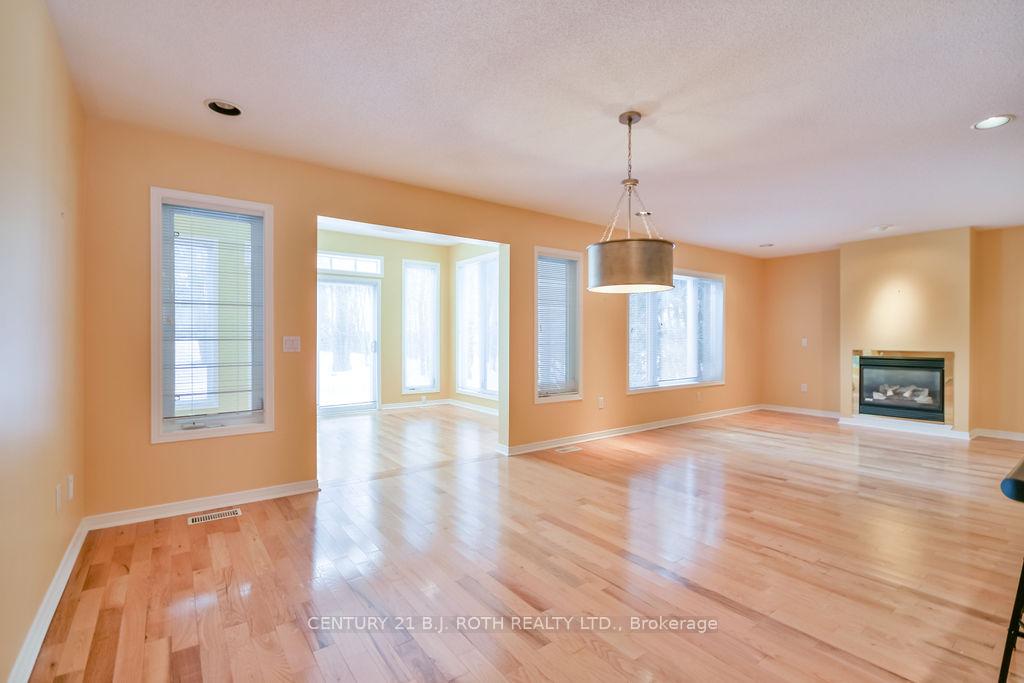 Photo 4 of 105 Pine Ridge Gate, Gravenhurst, Muskoka (S) — HOMEH