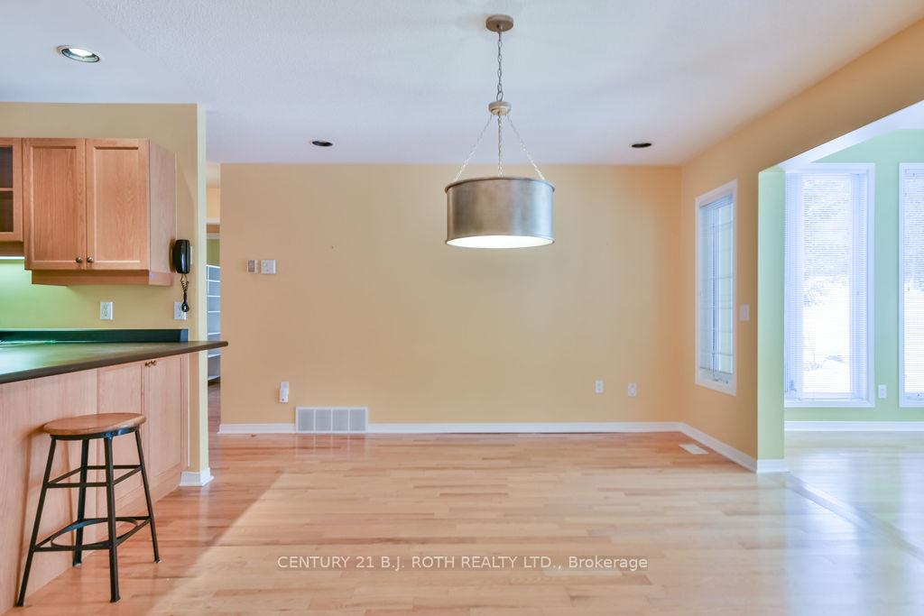 Photo 9 of 105 Pine Ridge Gate, Gravenhurst, Muskoka (S) — HOMEH