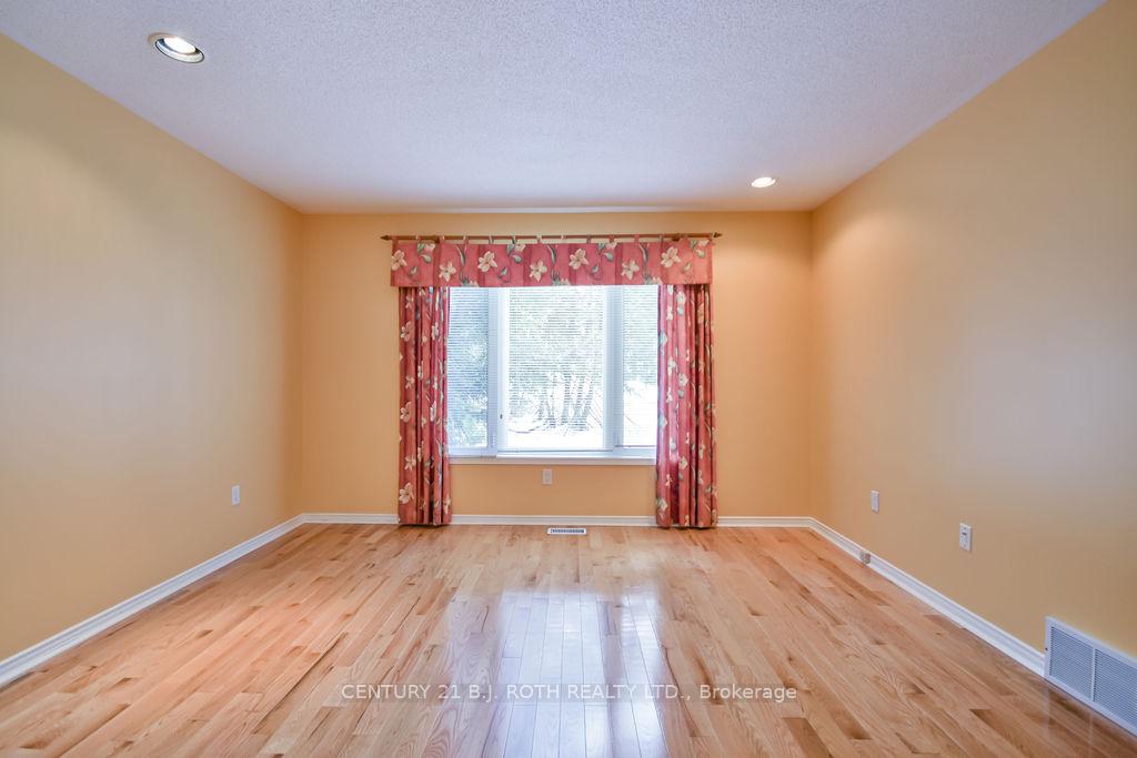 Photo 28 of 105 Pine Ridge Gate, Gravenhurst, Muskoka (S) — HOMEH