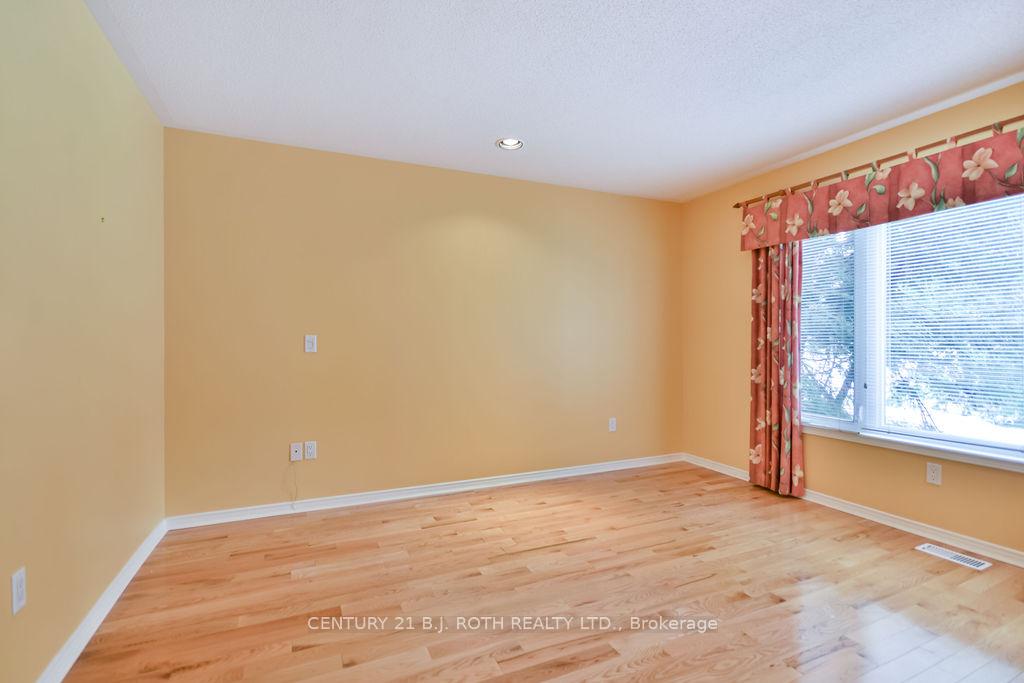 Photo 29 of 105 Pine Ridge Gate, Gravenhurst, Muskoka (S) — HOMEH