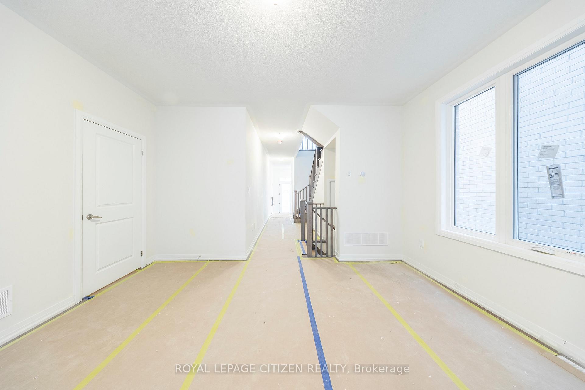 Photo 13 of 1833 Irish Moss Square, Pickering, Rural Pickering — HOMEH