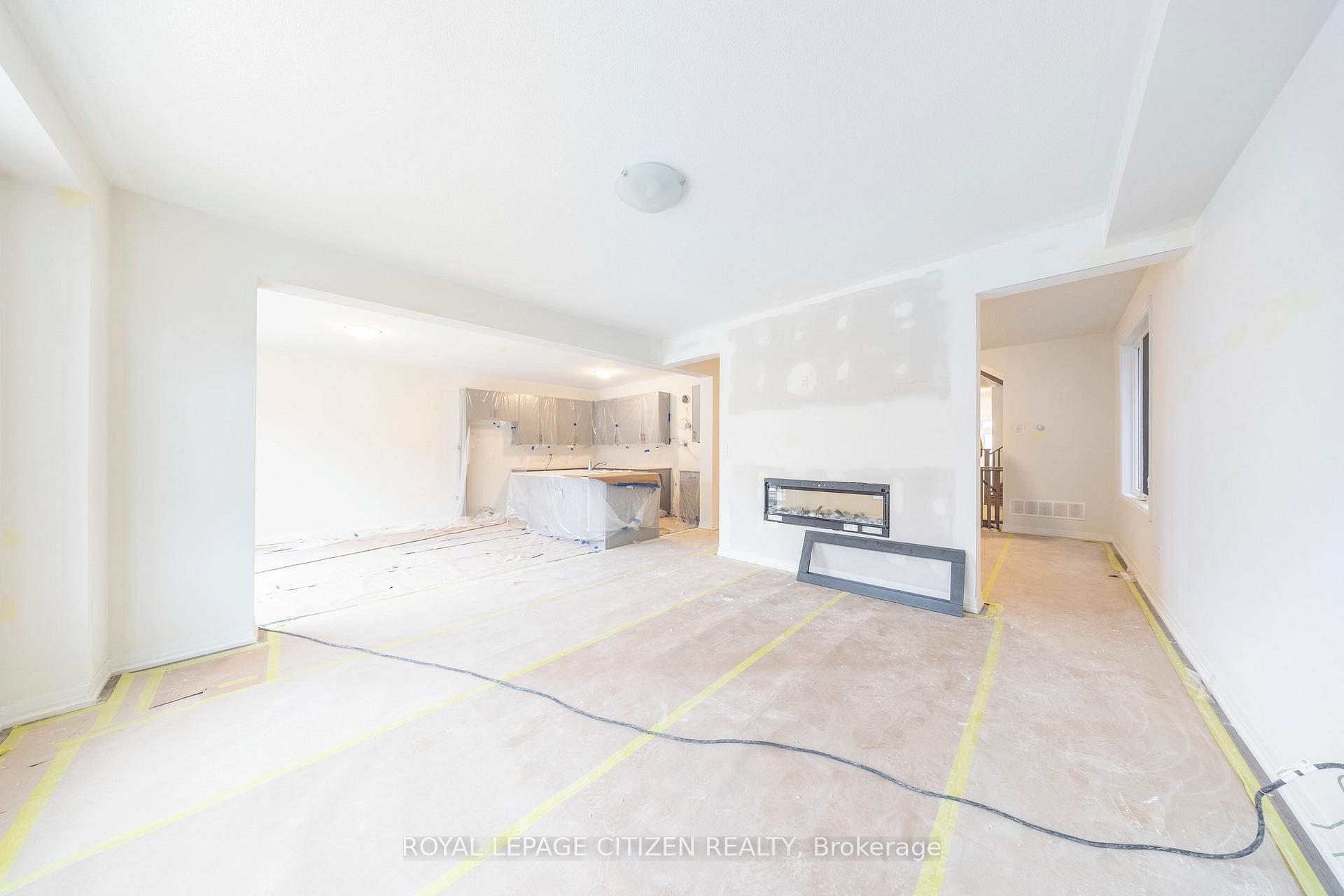 Photo 5 of 1833 Irish Moss Square, Pickering, Rural Pickering — HOMEH