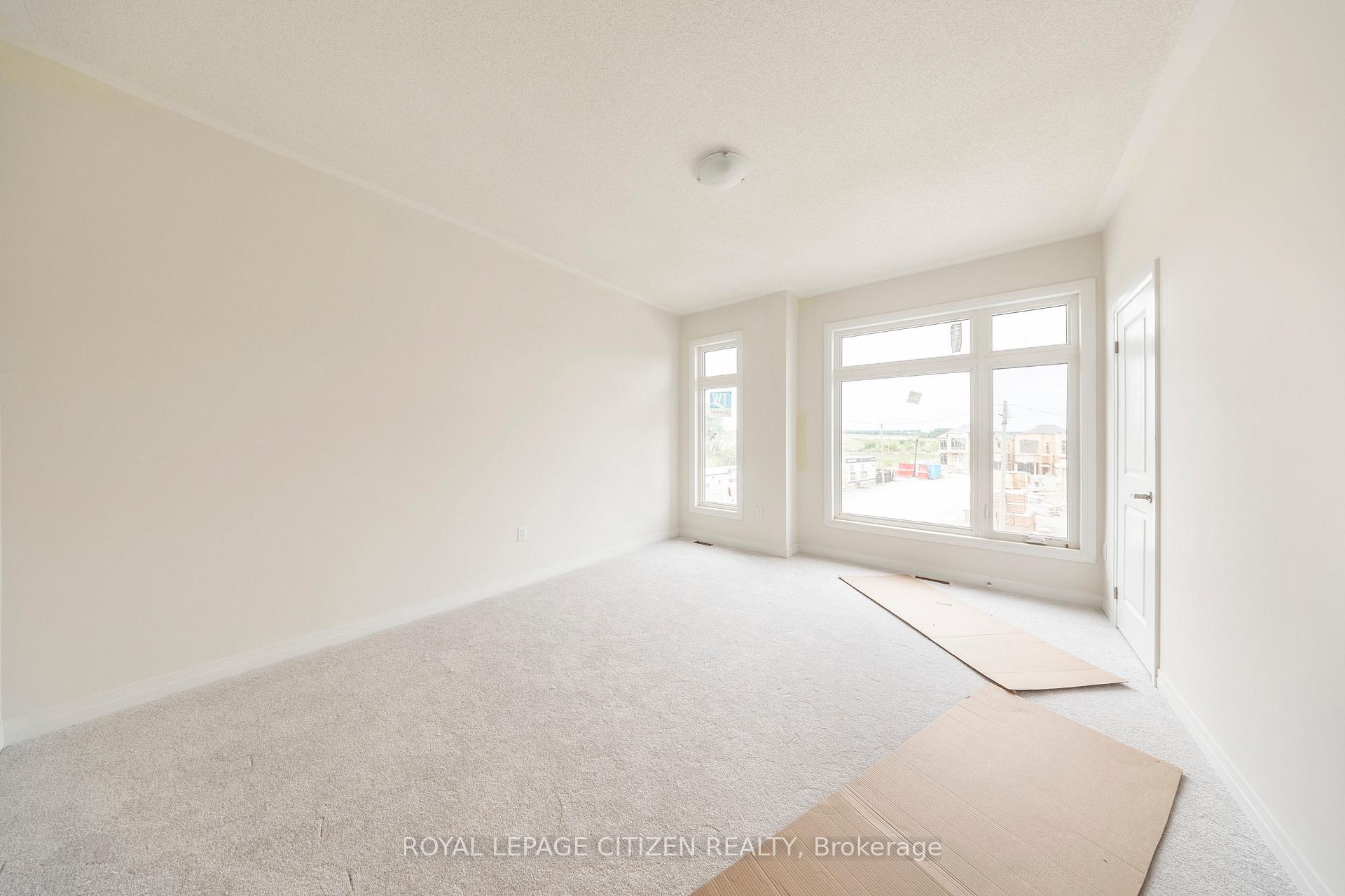 Photo 30 of 1833 Irish Moss Square, Pickering, Rural Pickering — HOMEH