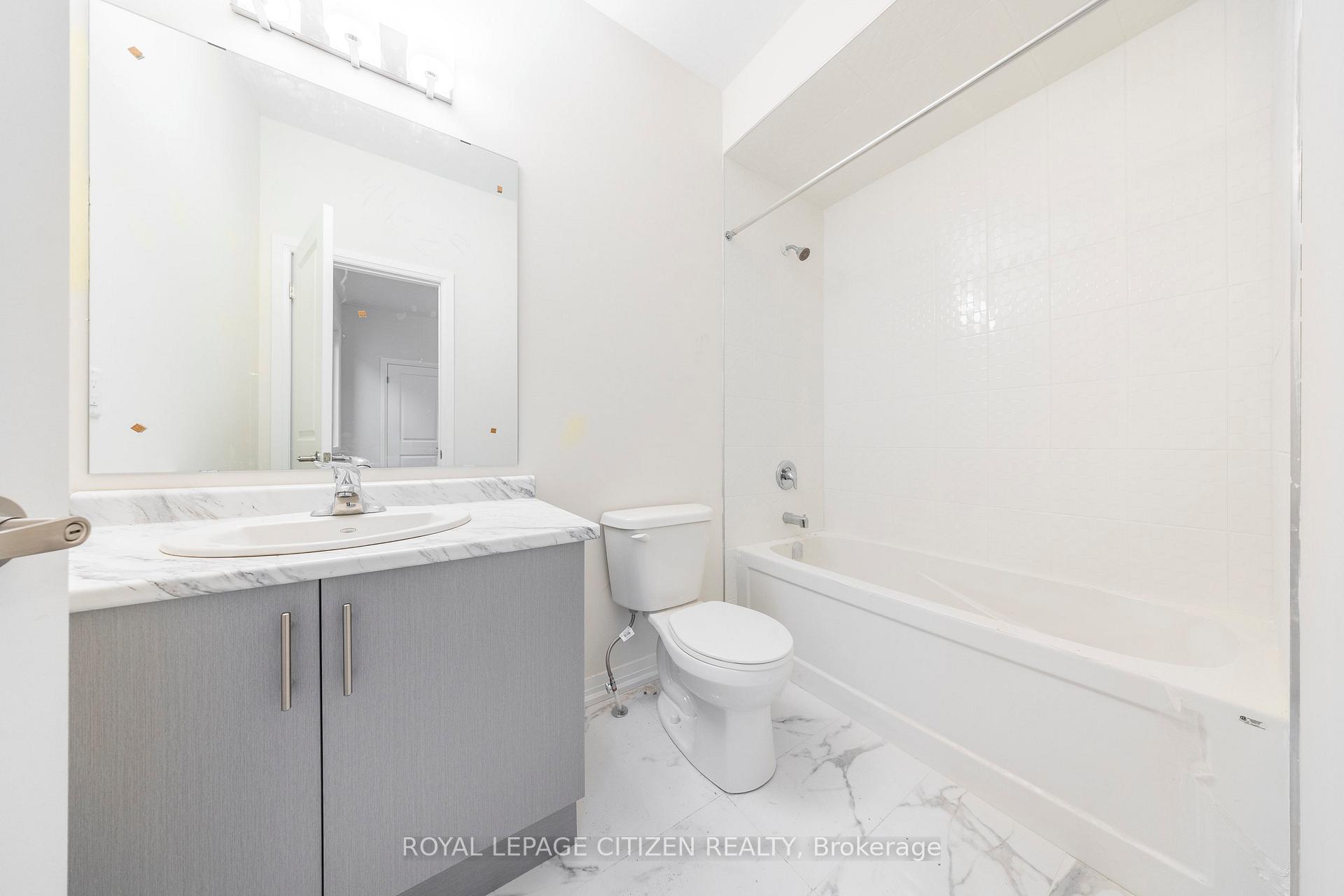 Photo 25 of 1833 Irish Moss Square, Pickering, Rural Pickering — HOMEH