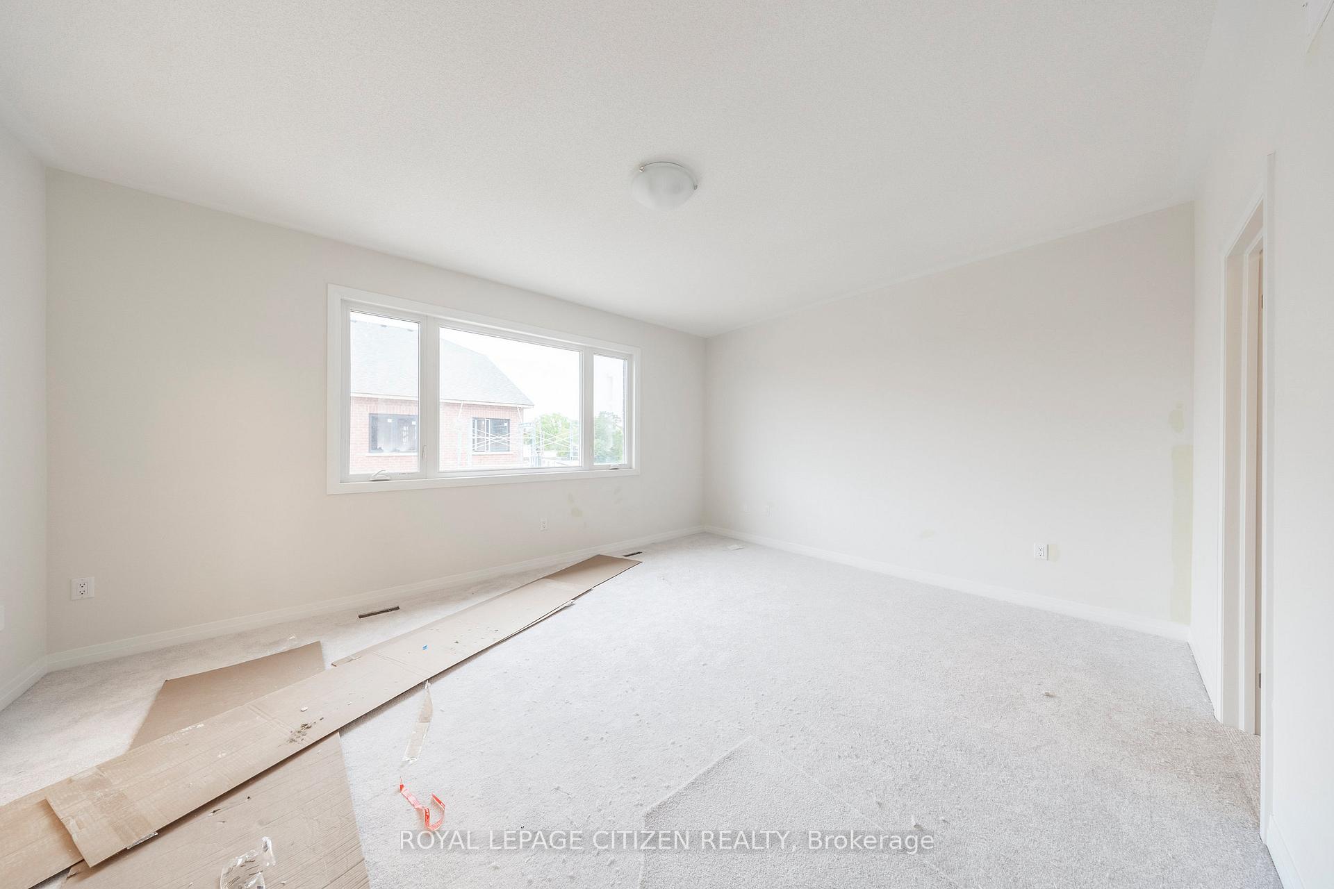 Photo 37 of 1833 Irish Moss Square, Pickering, Rural Pickering — HOMEH